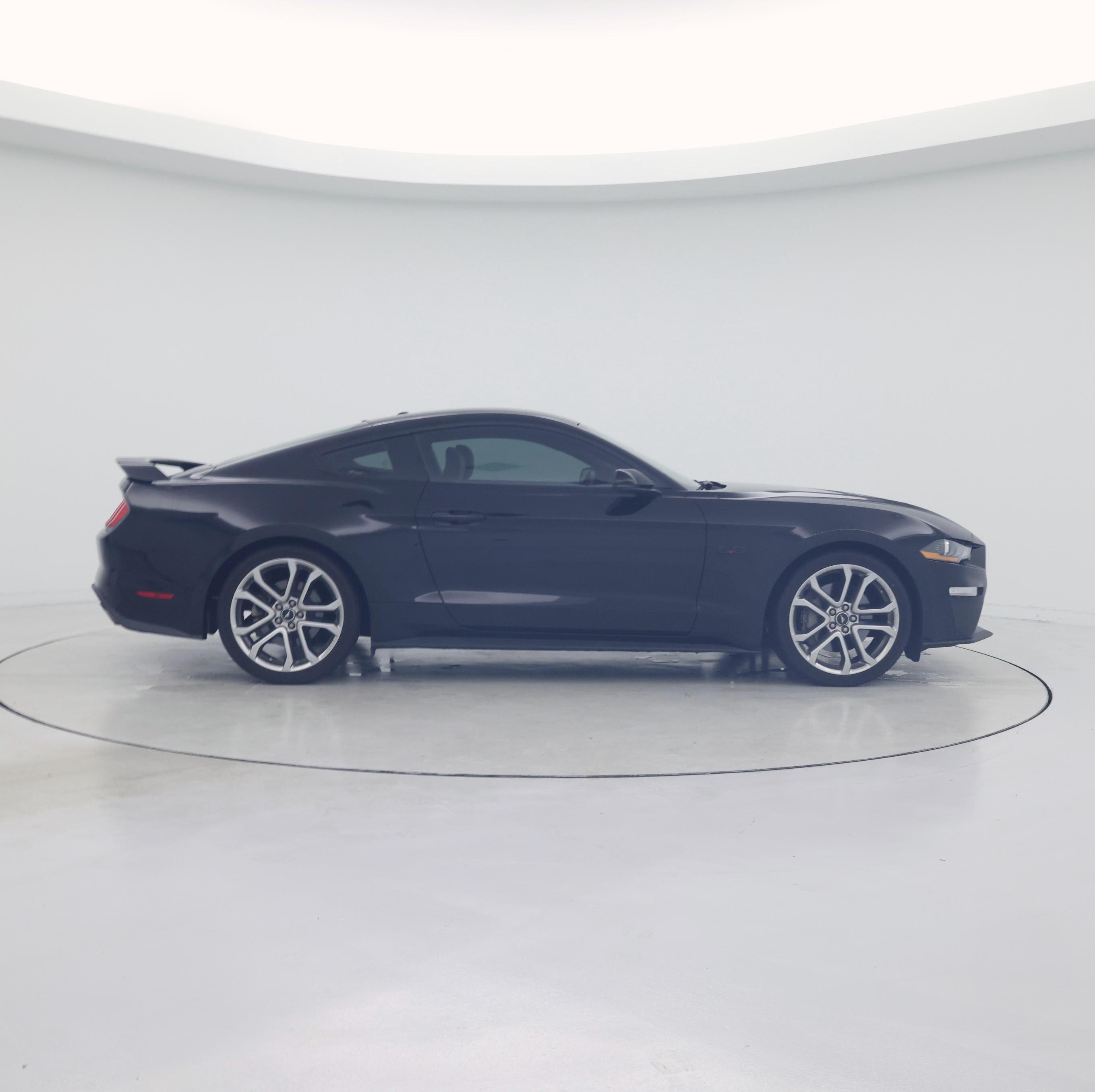 Thumbnail: 2018 Ford Mustang - 7