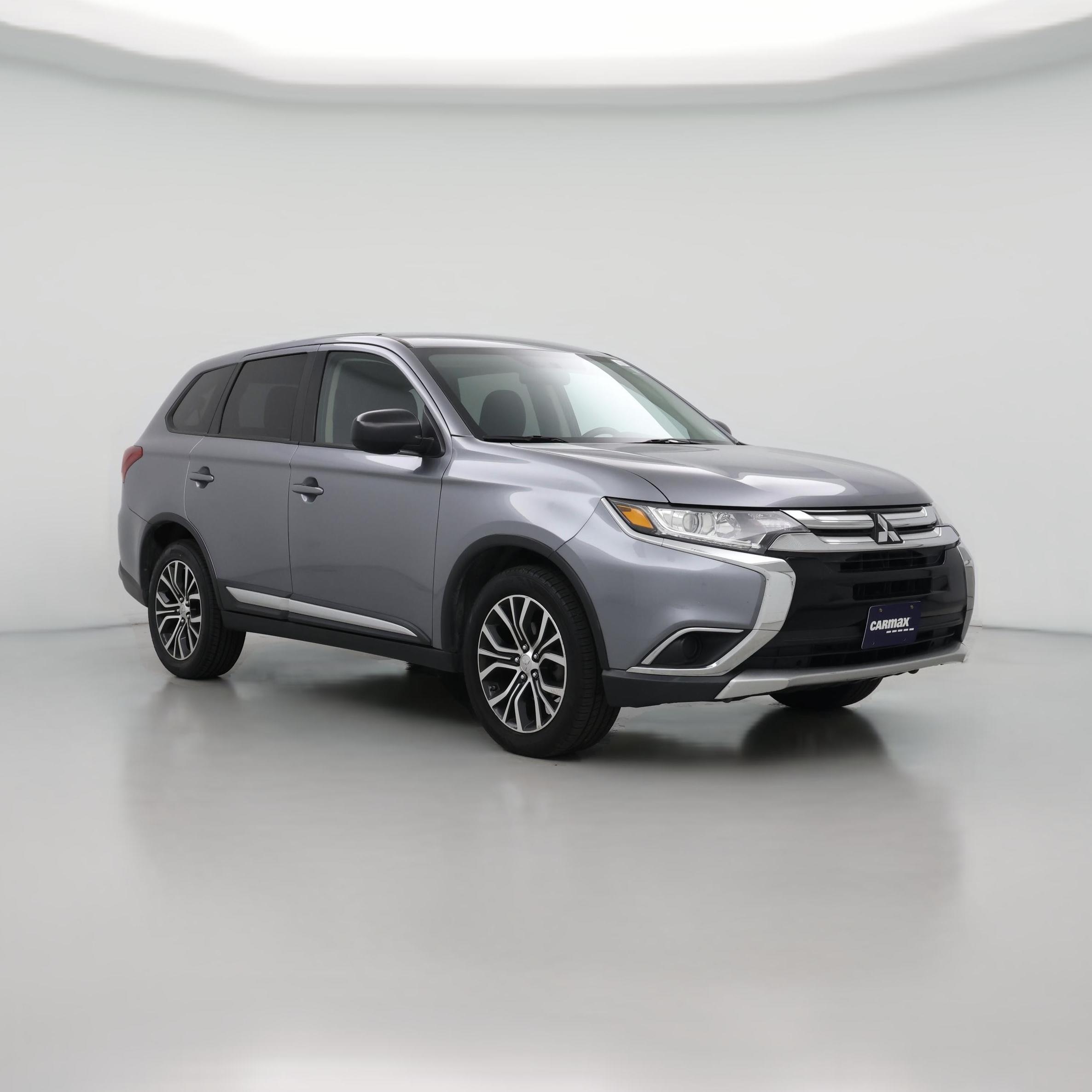 Thumbnail: 2017 Mitsubishi Outlander - 1