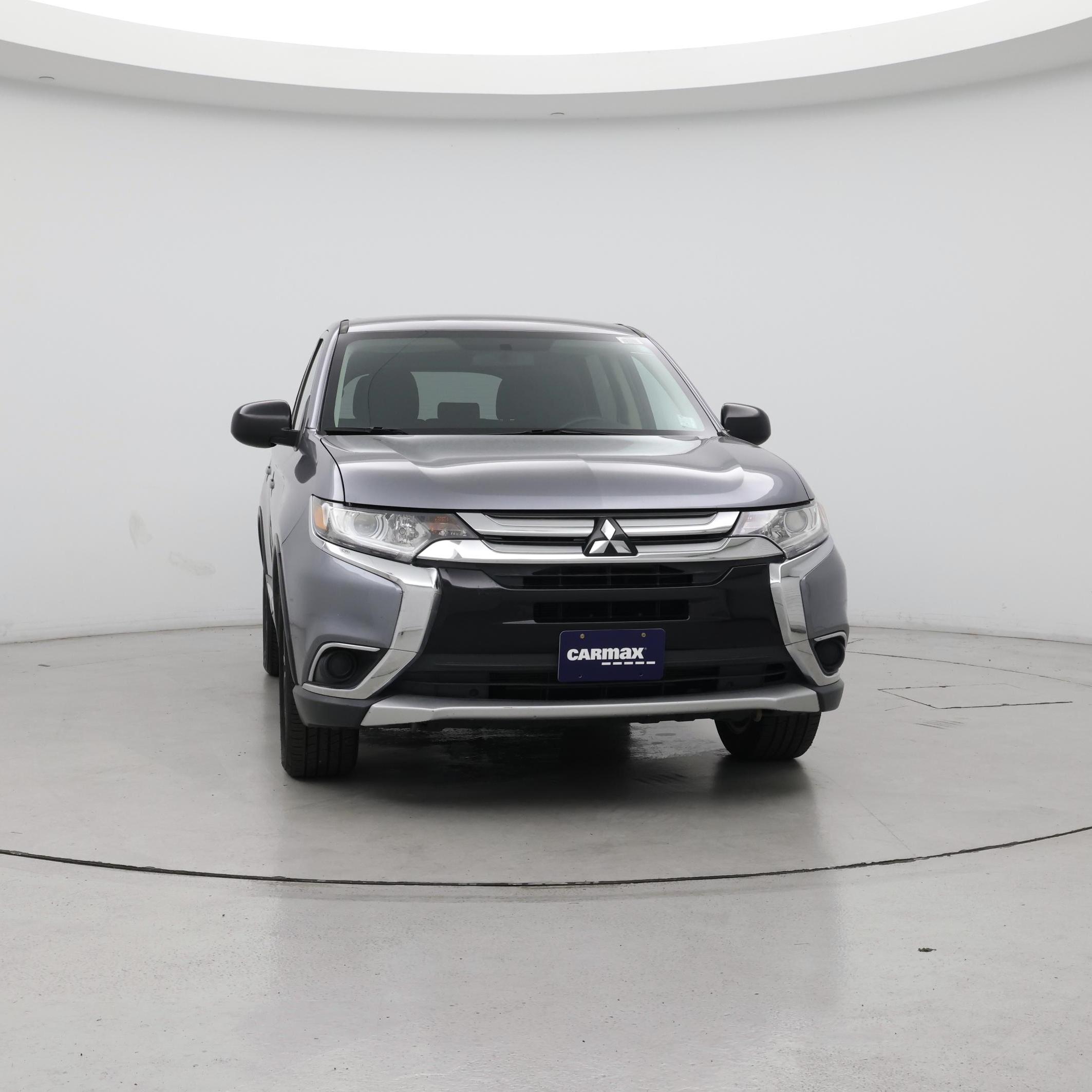Thumbnail: 2017 Mitsubishi Outlander - 5