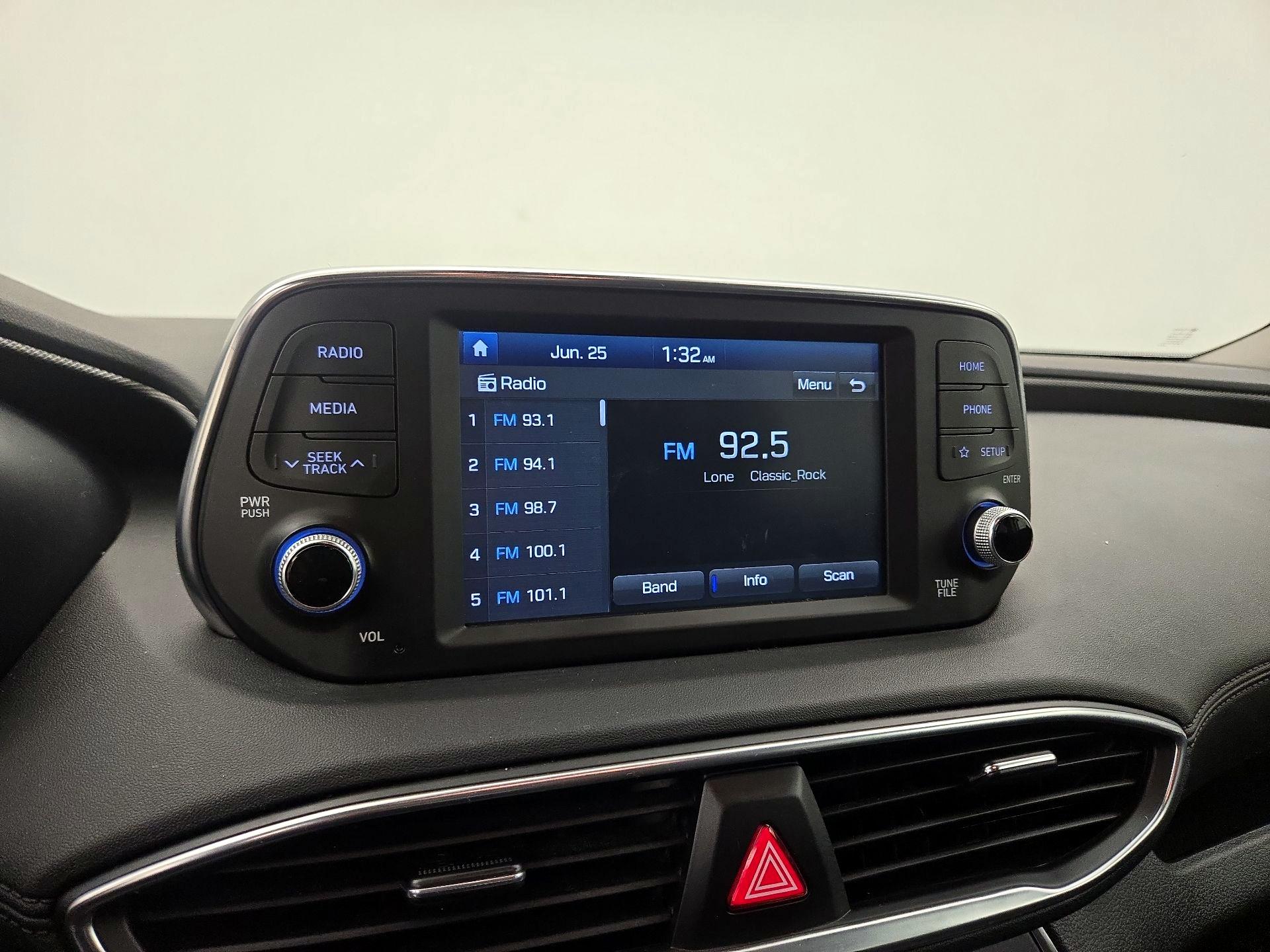 Thumbnail: 2019 Hyundai Santa Fe - 15