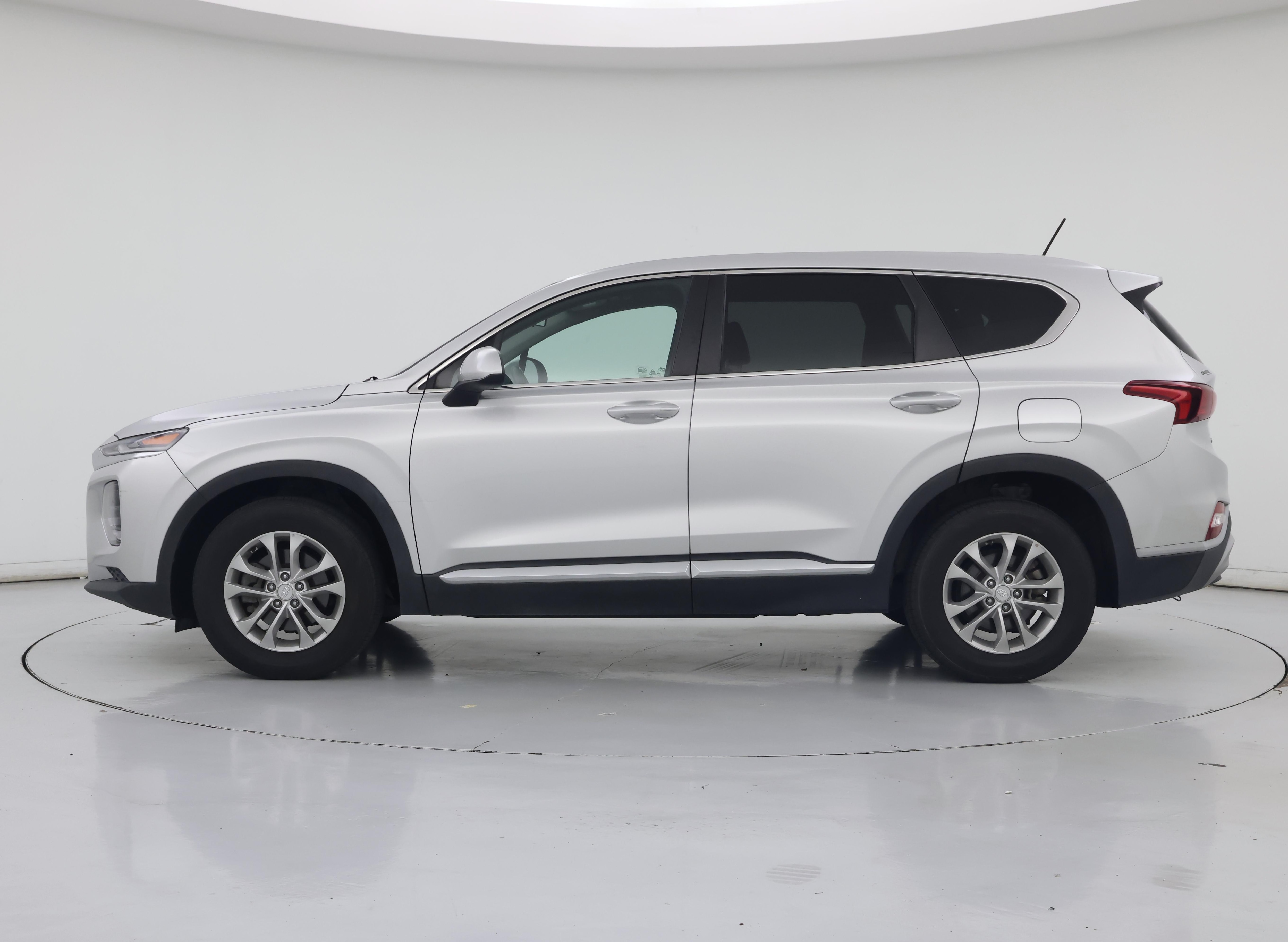 Thumbnail: 2019 Hyundai Santa Fe - 3