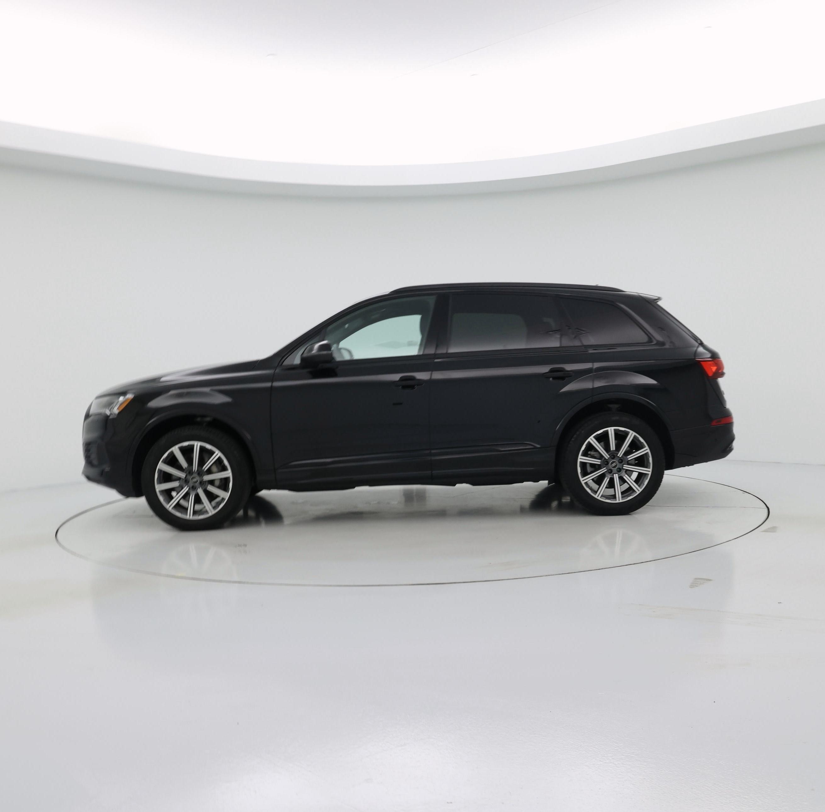 Thumbnail: 2024 Audi Q7 - 3