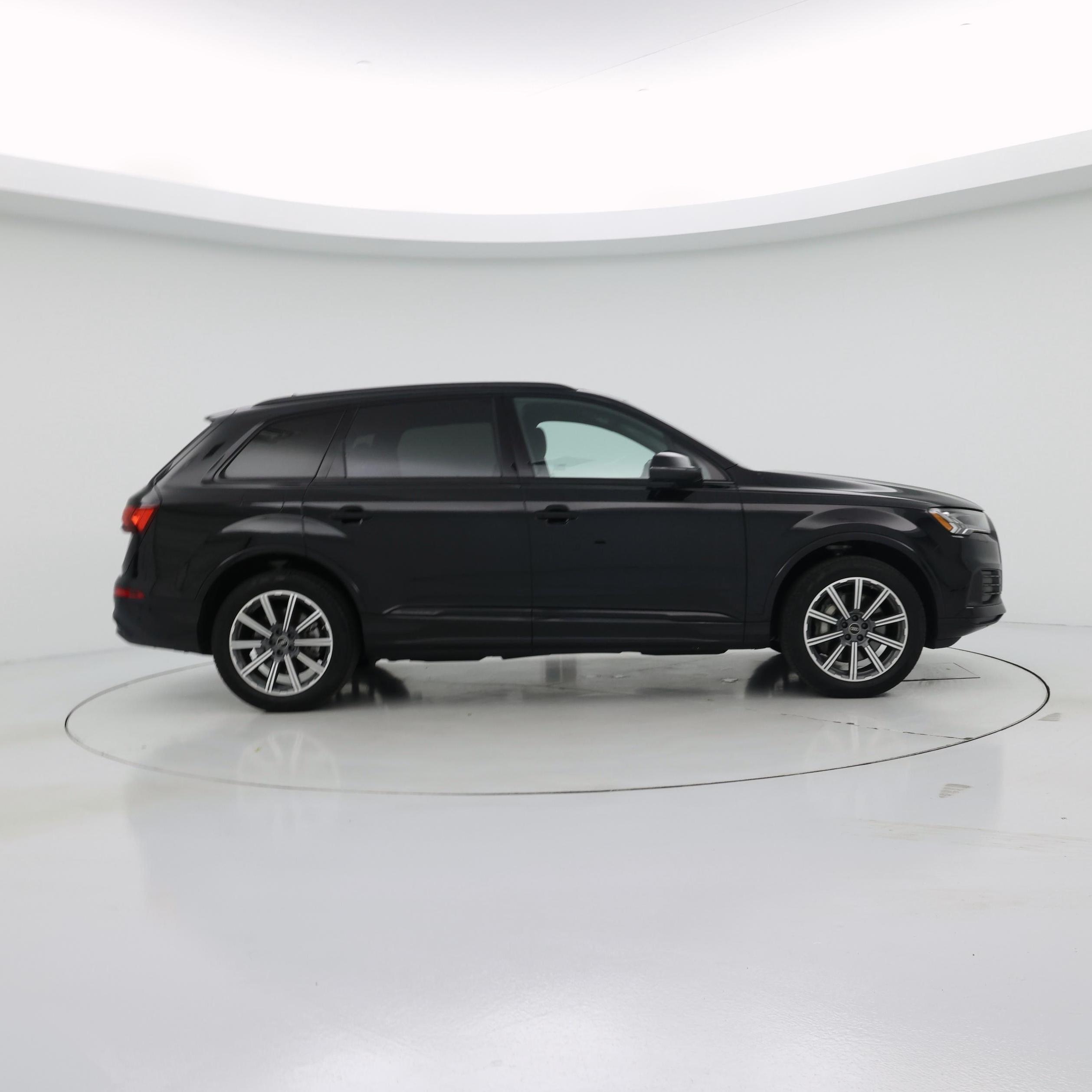 Thumbnail: 2024 Audi Q7 - 7