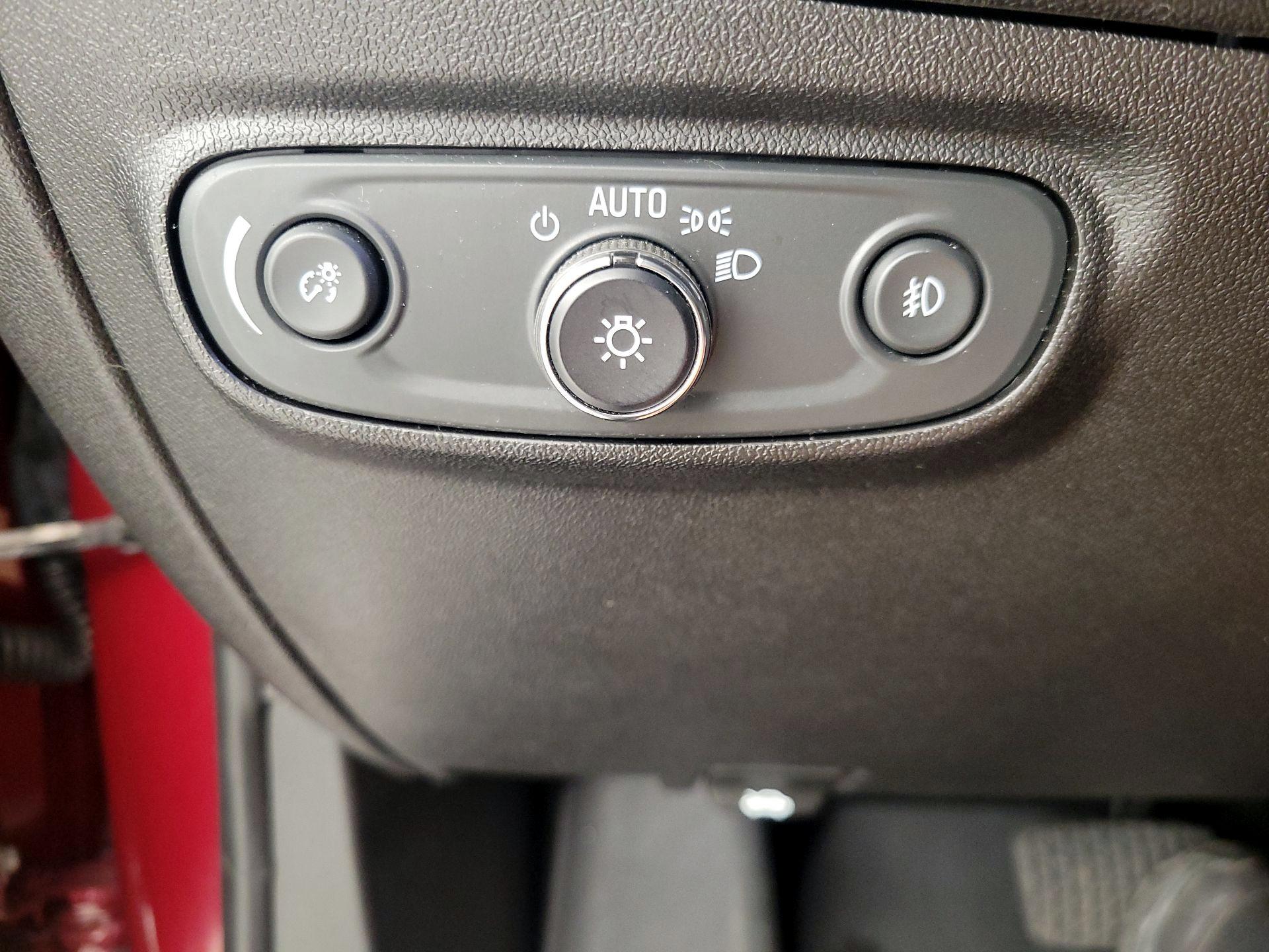 Thumbnail: 2019 Chevrolet Equinox - 13