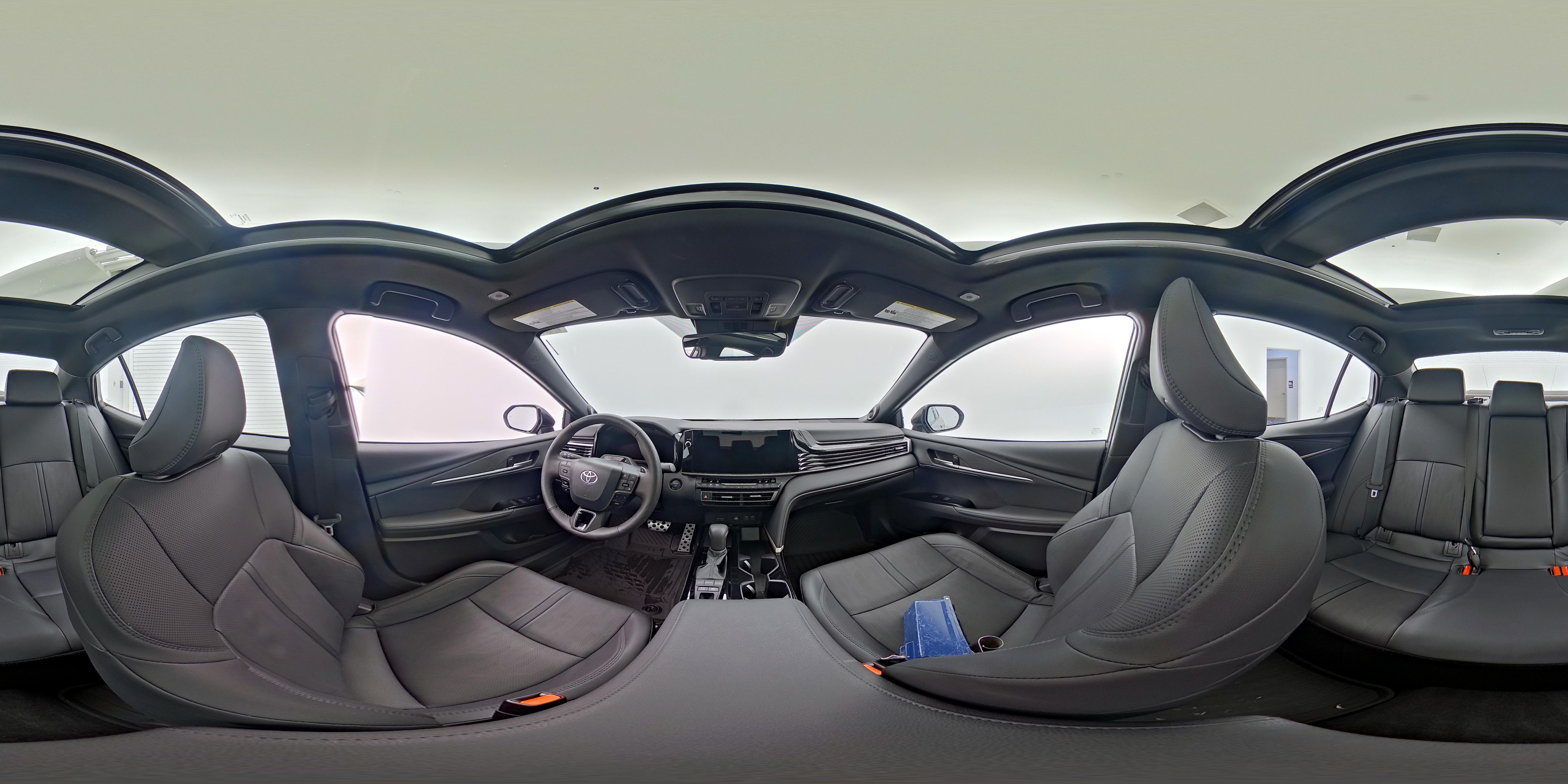 2026 Toyota Camry XSE - Photo 26