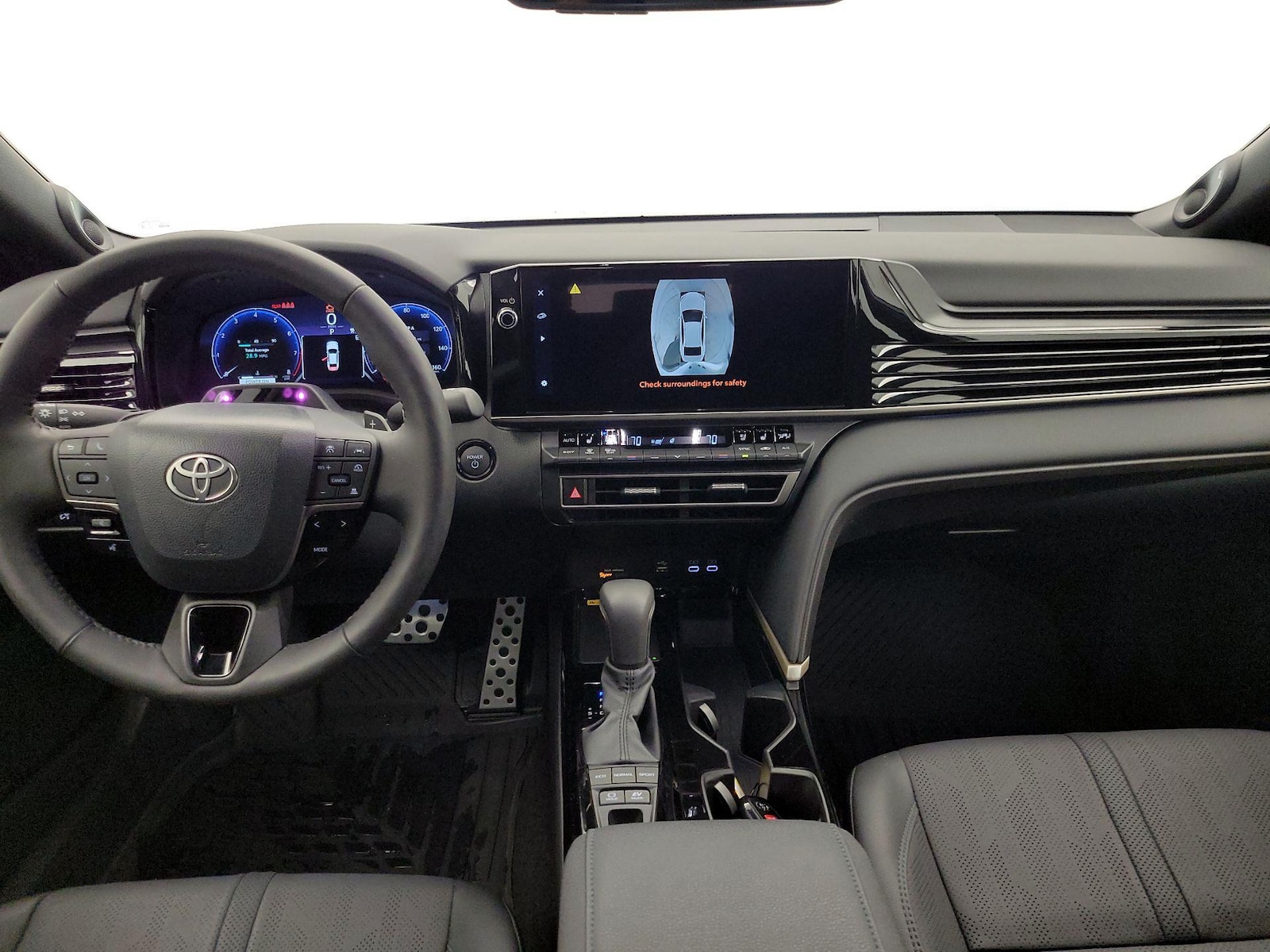 2026 Toyota Camry XSE - Photo 10