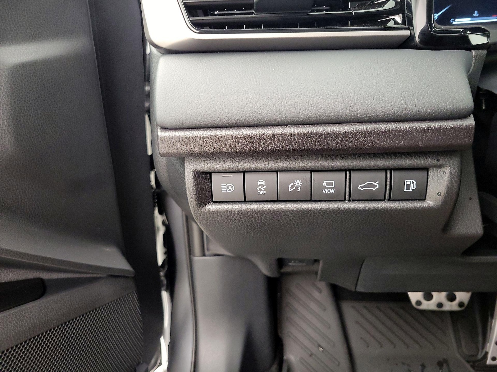 2026 Toyota Camry XSE - Photo 14