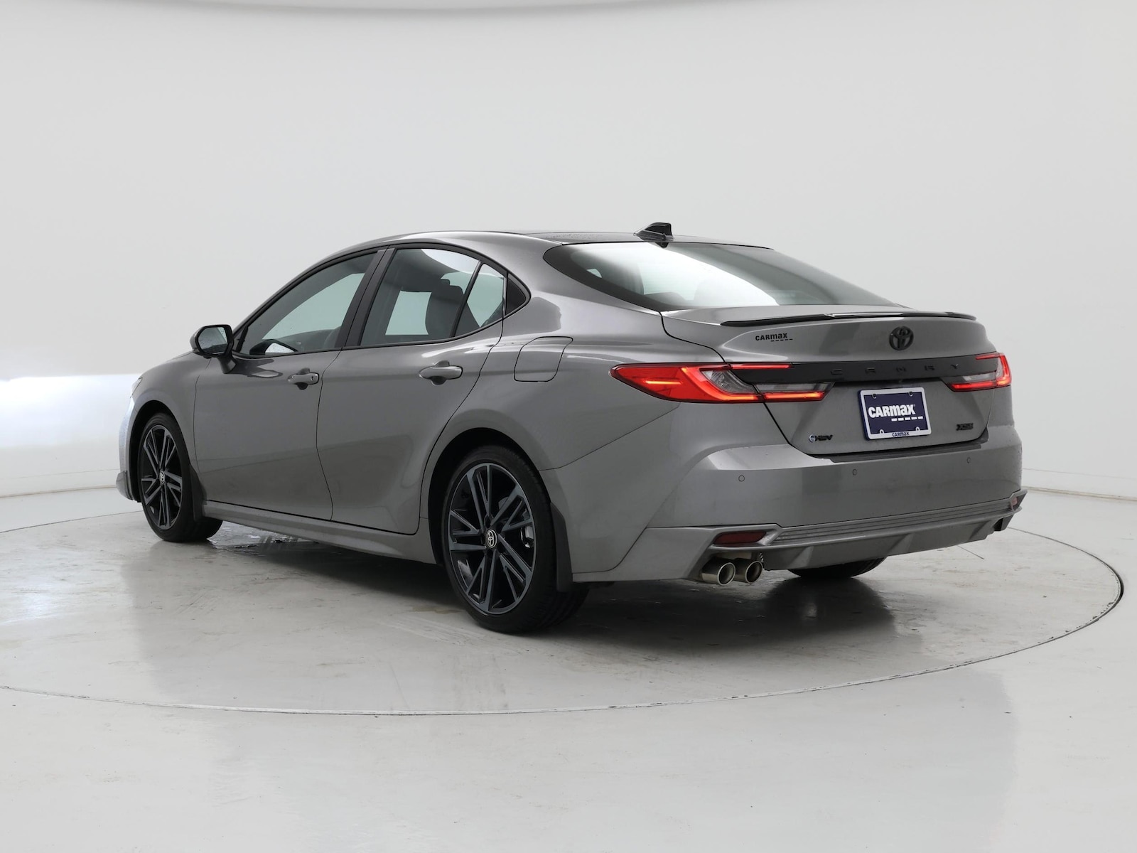2026 Toyota Camry XSE - Photo 3
