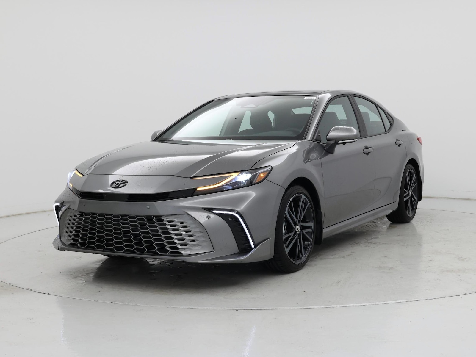 2026 Toyota Camry XSE - Photo 5