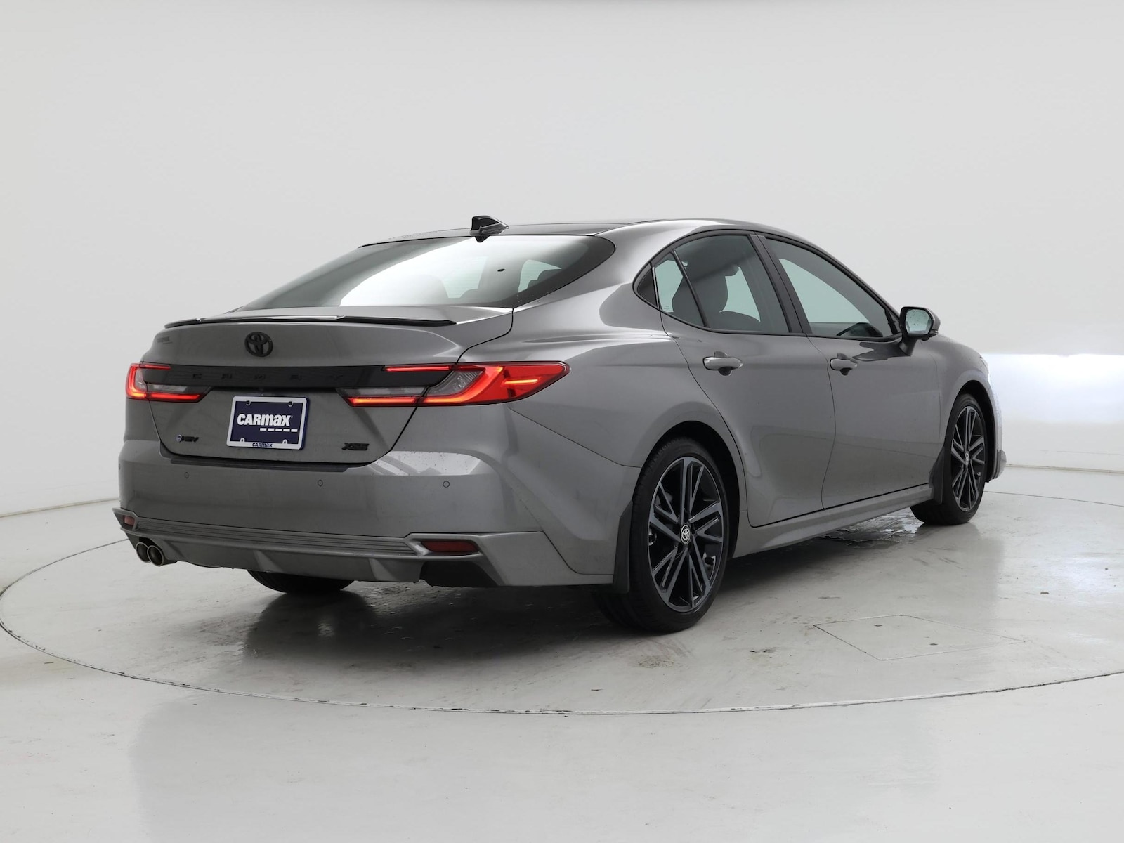 2026 Toyota Camry XSE - Photo 9