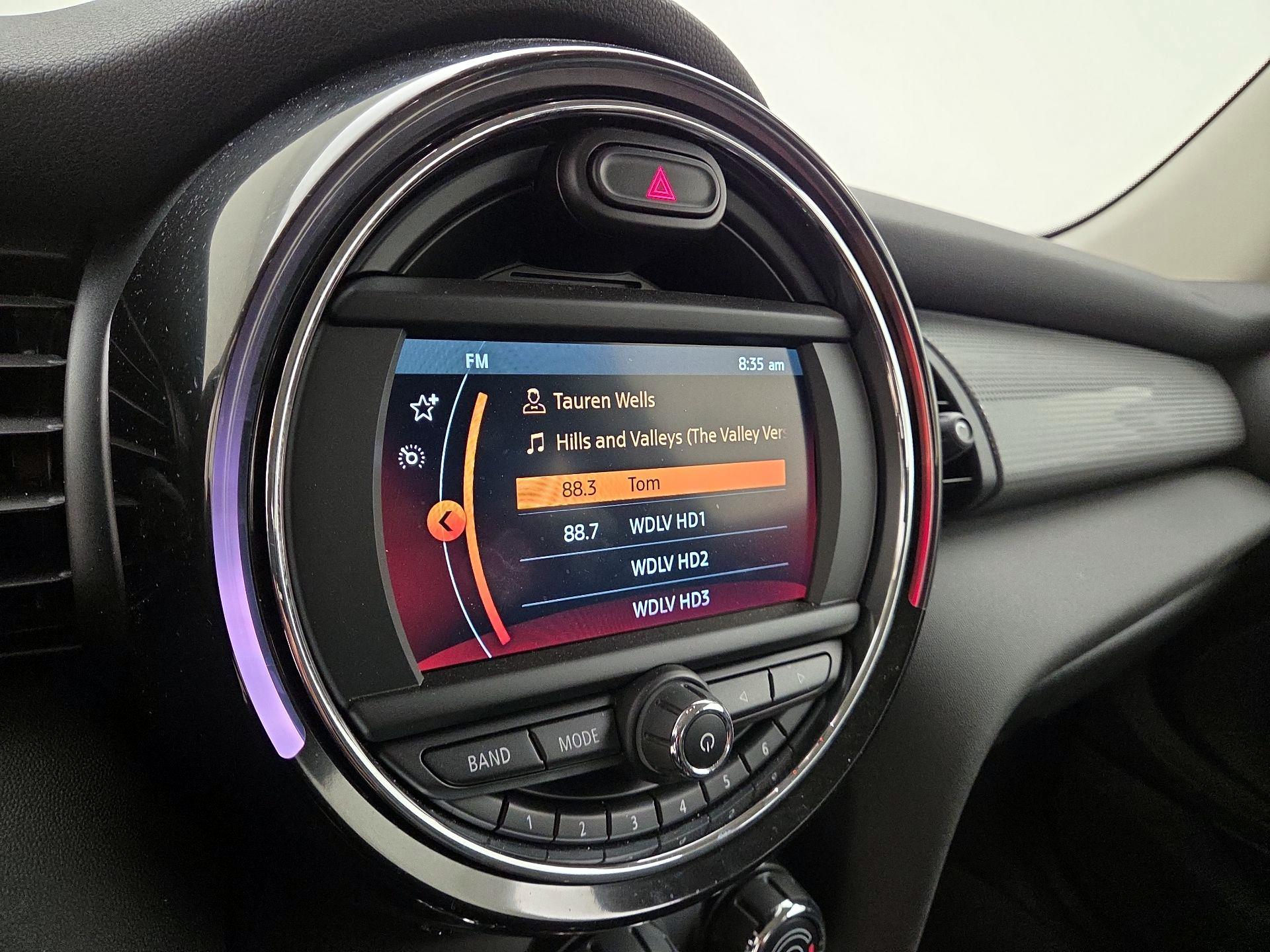 Thumbnail: 2019 MINI Cooper Hardtop - 15