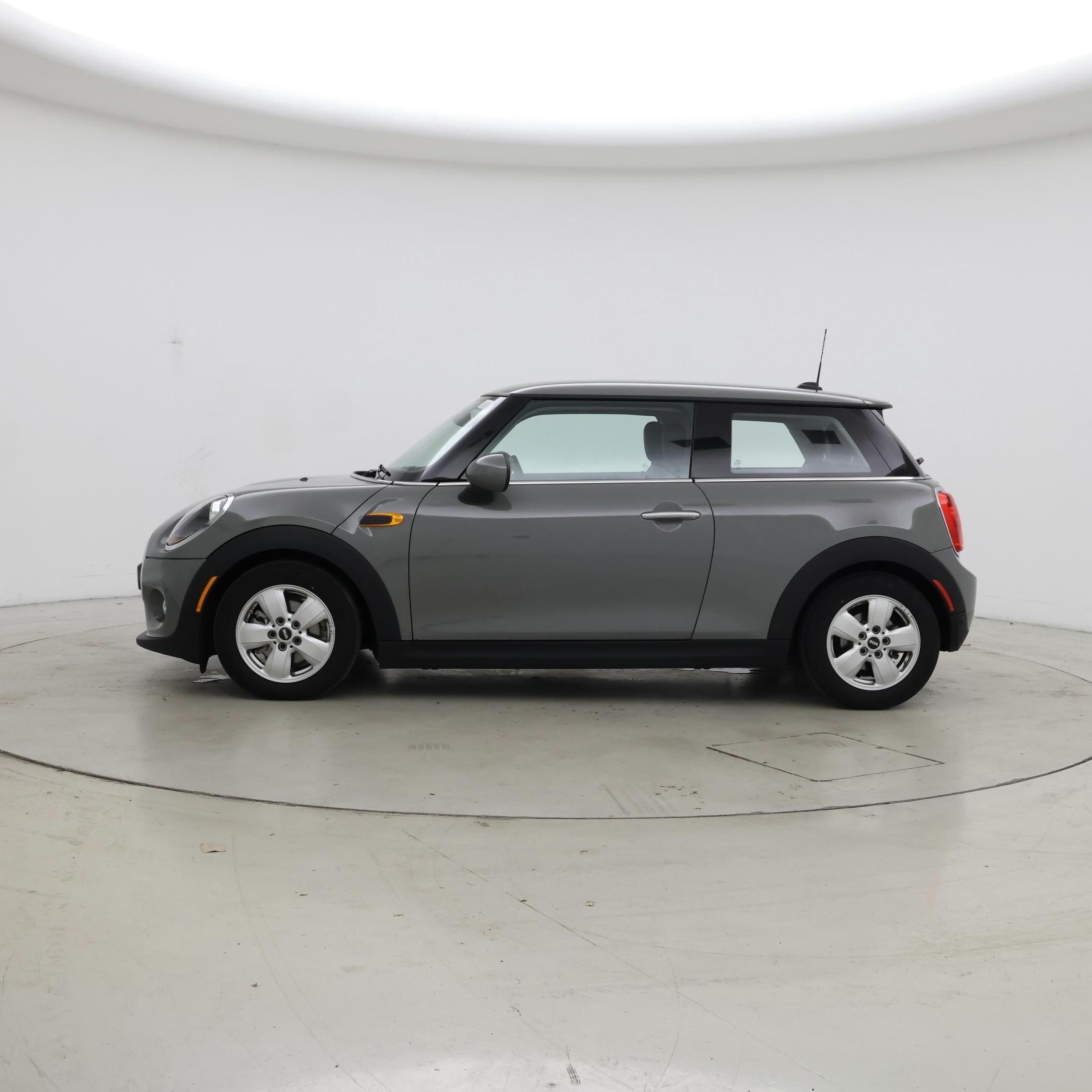 Thumbnail: 2019 MINI Cooper Hardtop - 3