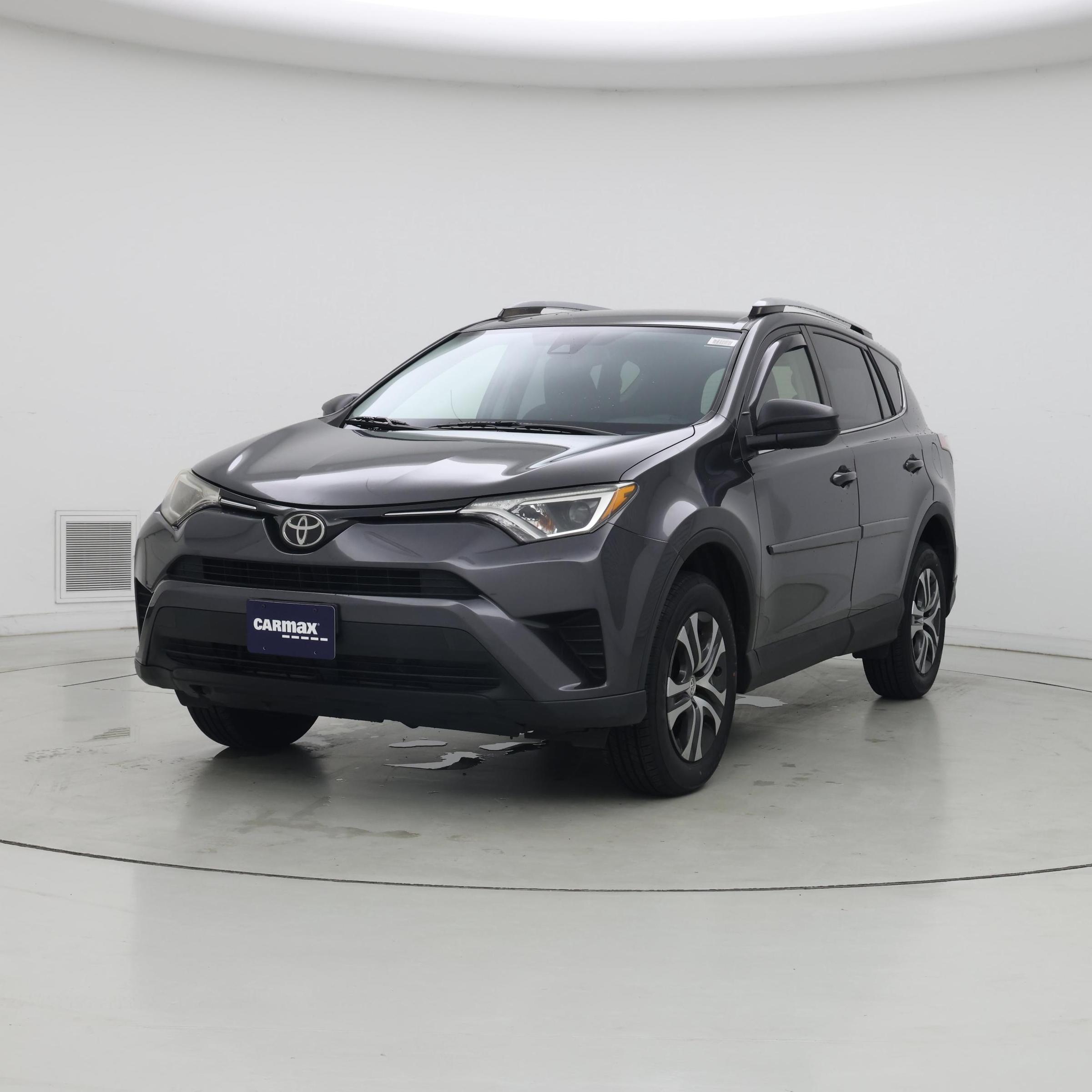 Thumbnail: 2018 Toyota RAV4 - 4