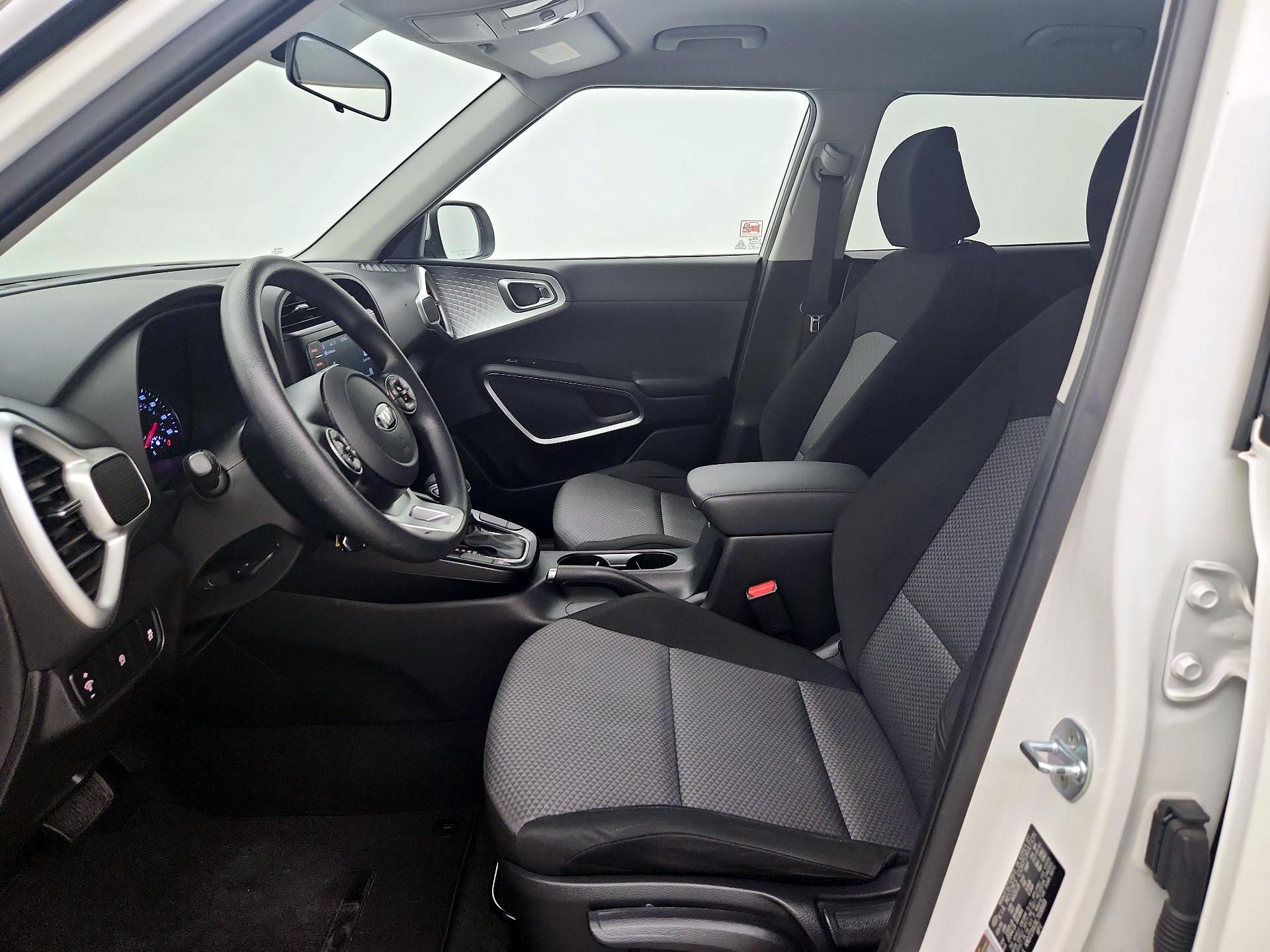 Thumbnail: 2020 Kia Soul - 11