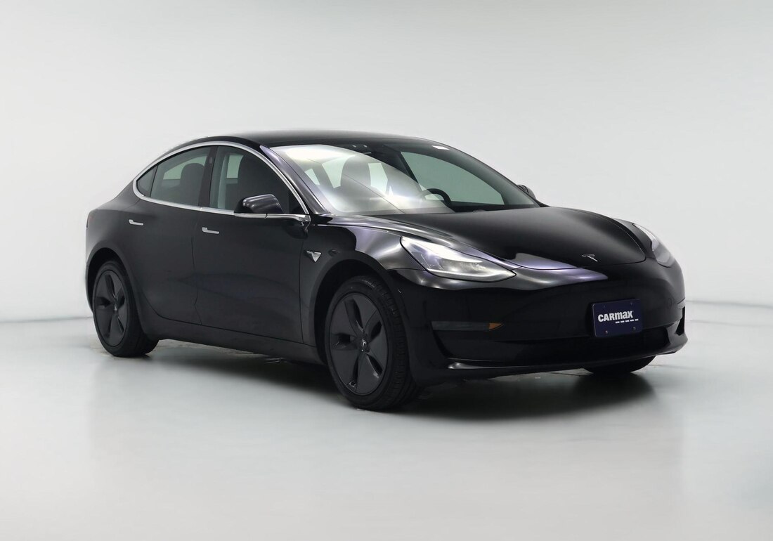 2020 Tesla Model 3 Standard Range Plus in Black — CarMax photo