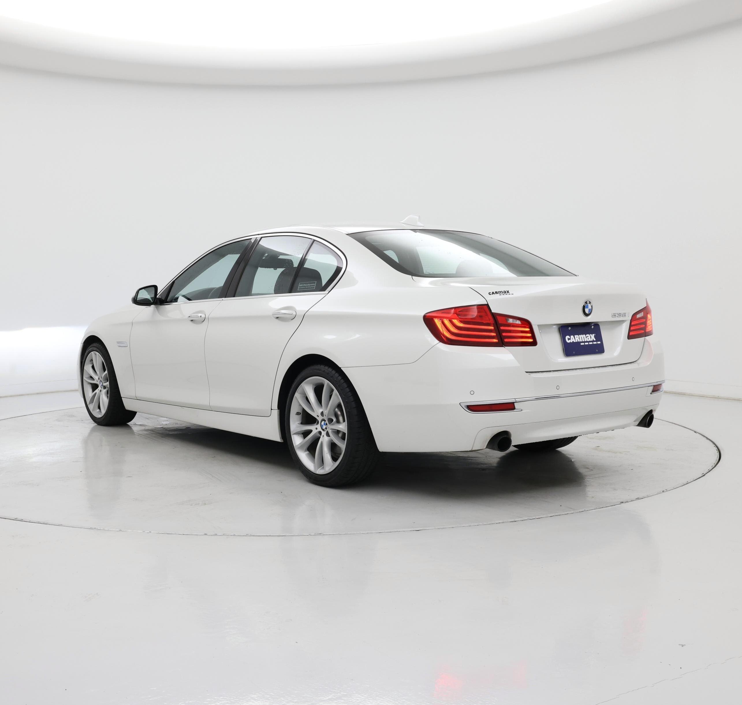 Thumbnail: 2014 BMW 5 Series - 2