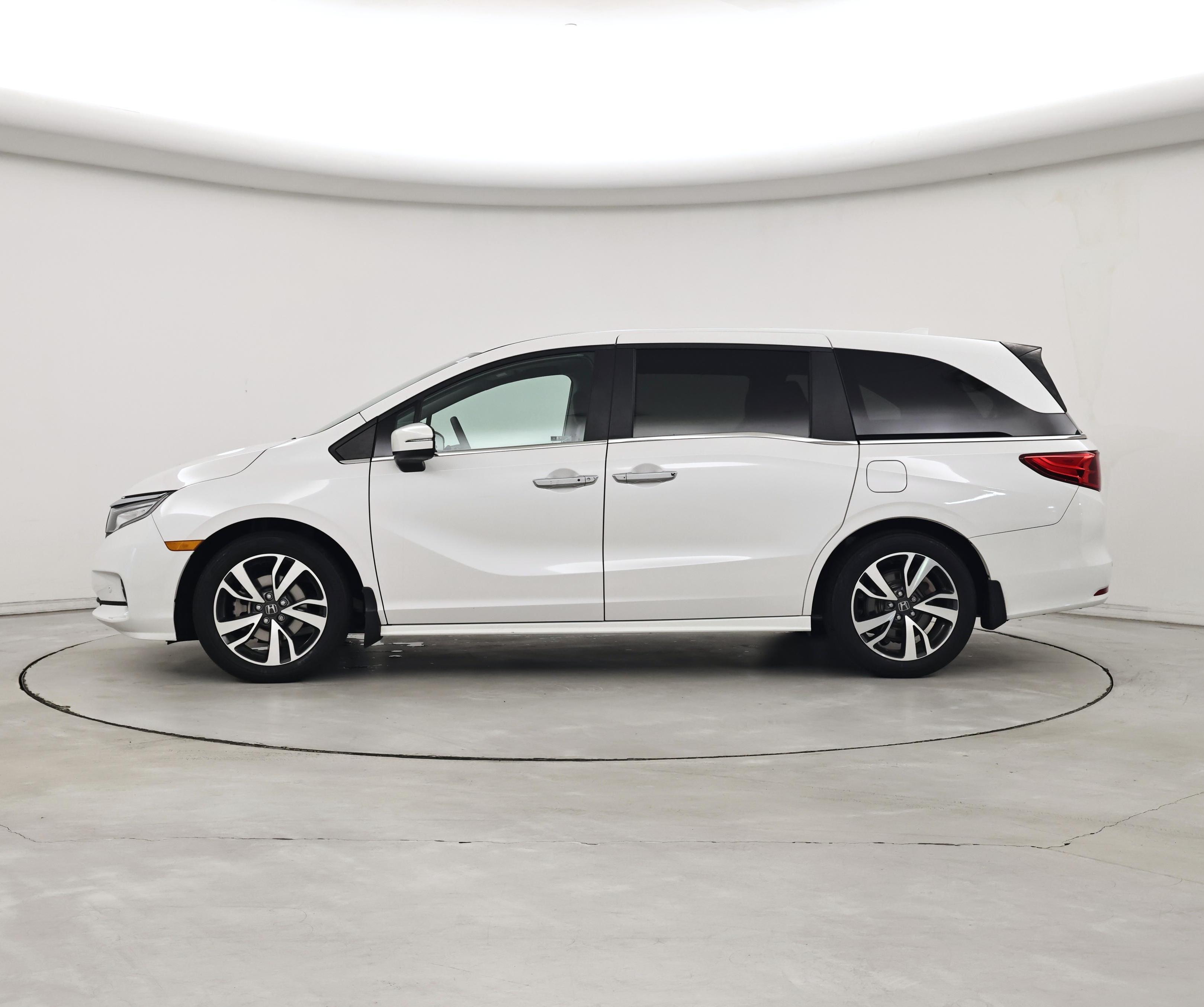 Thumbnail: 2023 Honda Odyssey - 3