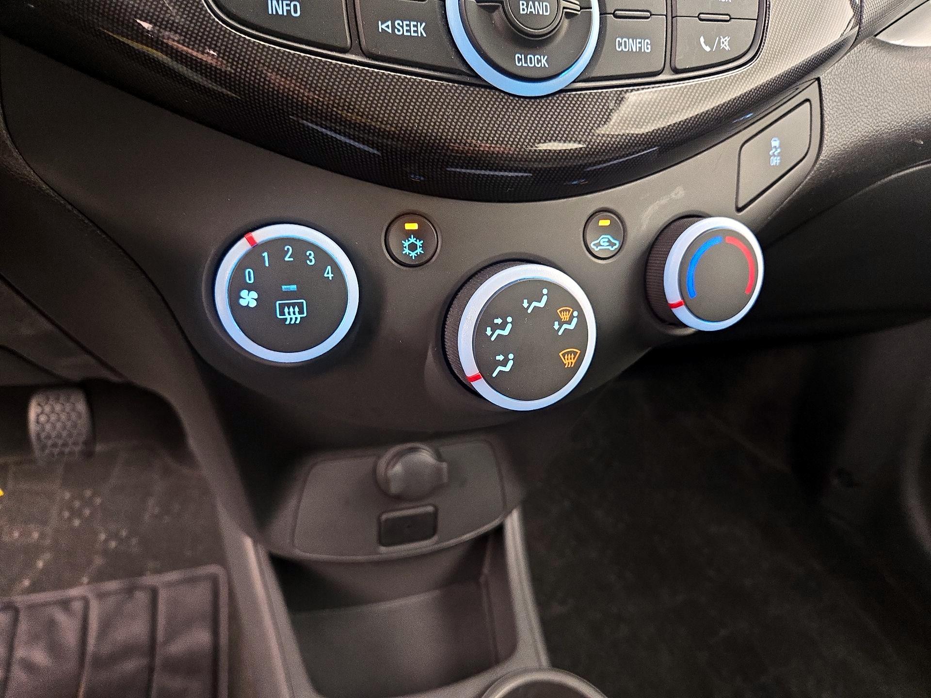 Thumbnail: 2014 Chevrolet Spark - 15