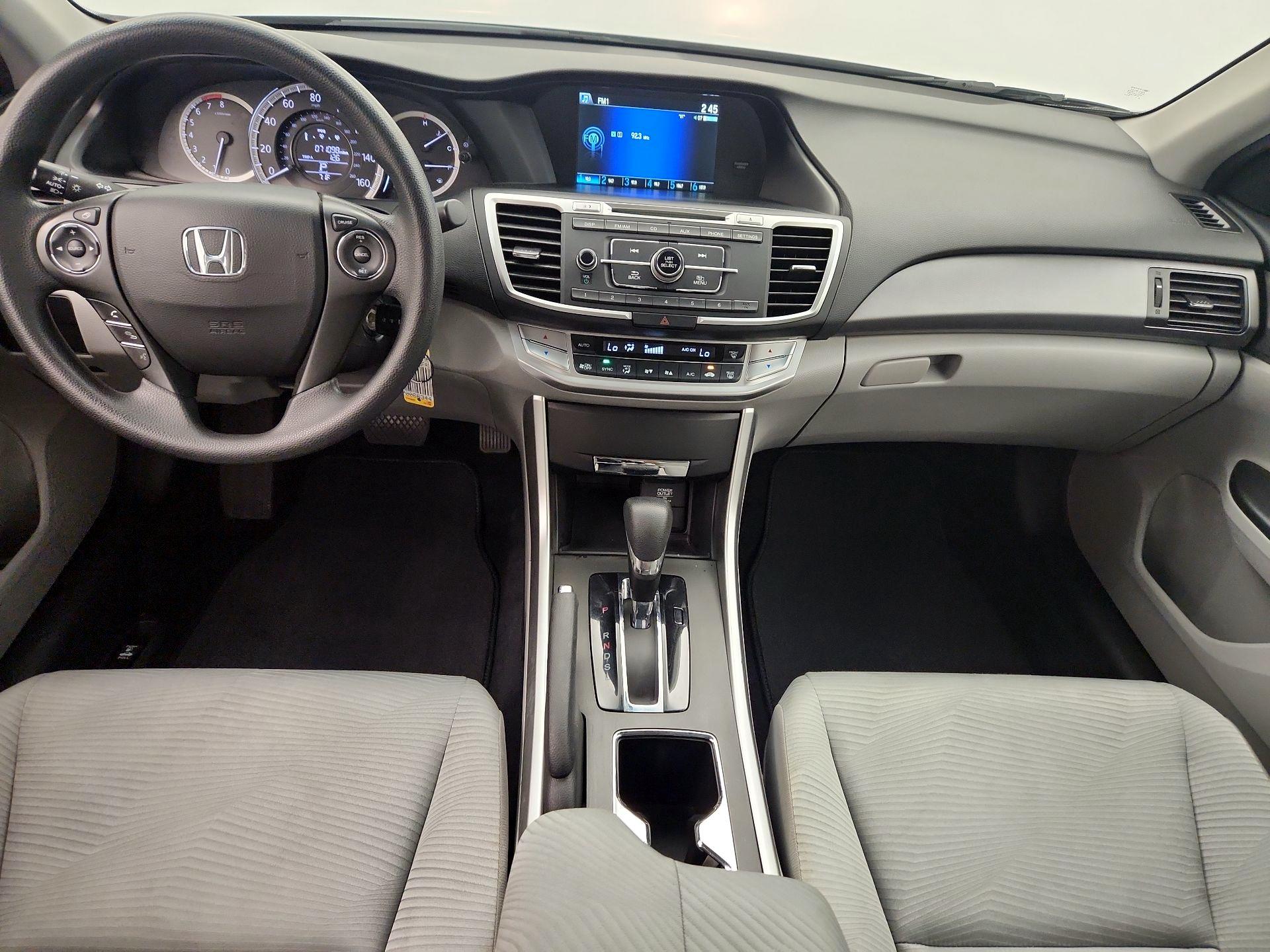 Thumbnail: 2015 Honda Accord - 9