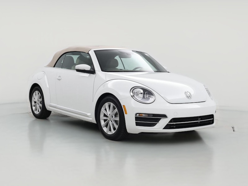 2018 Volkswagen Beetle S -
                  Jacksonville, FL
