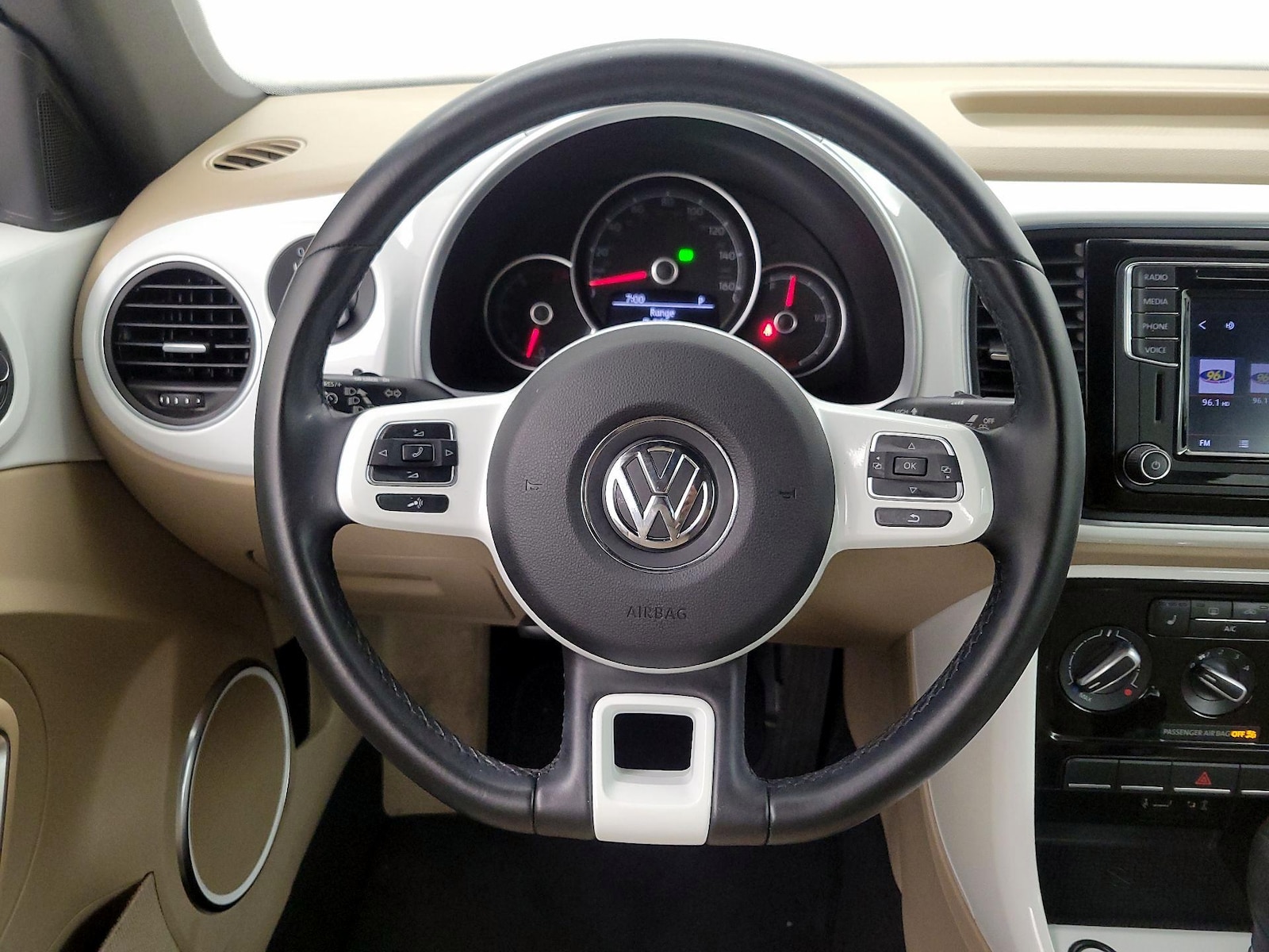 2018 Volkswagen Beetle S - Photo 11