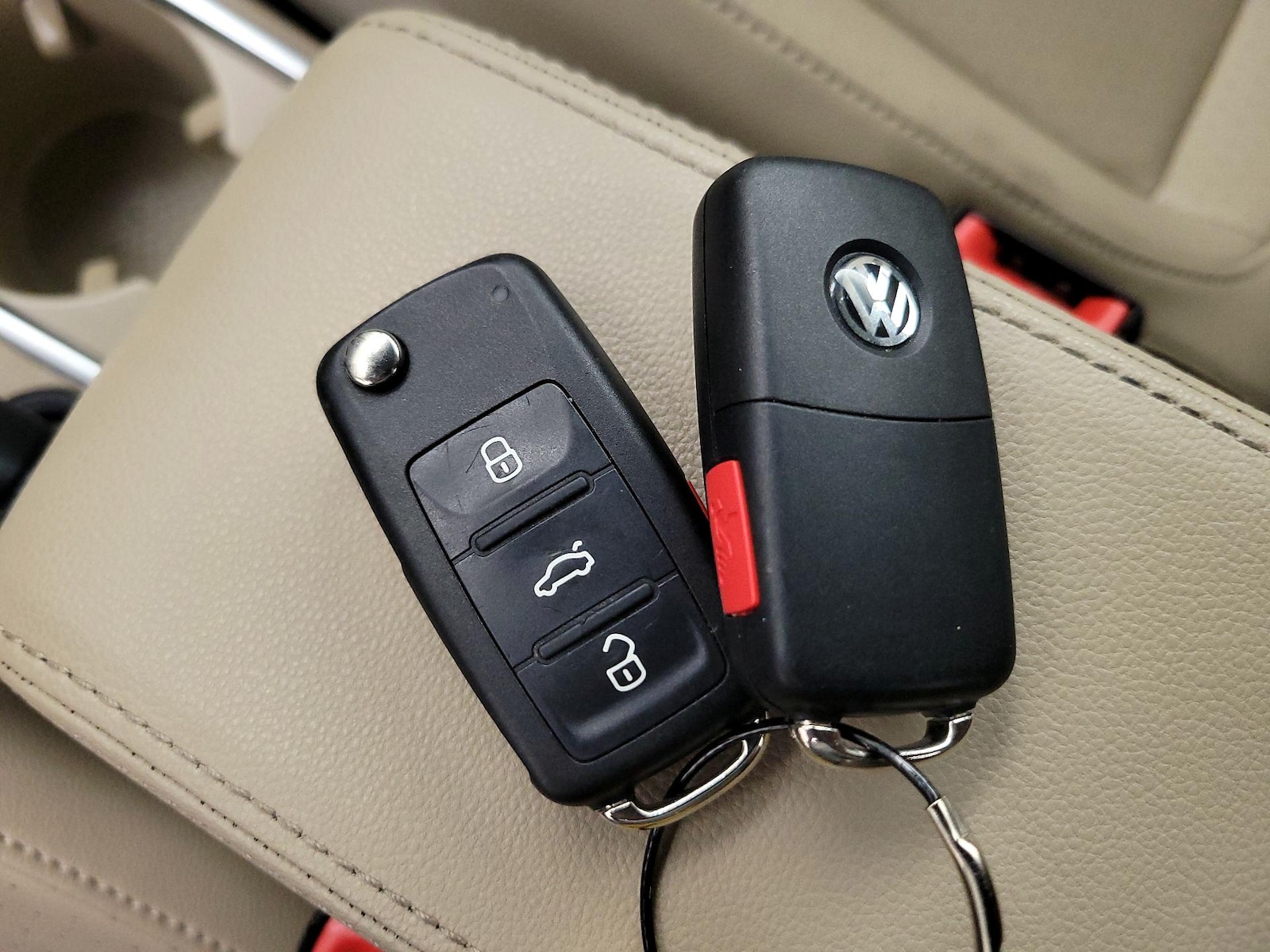 2018 Volkswagen Beetle S - Photo 23