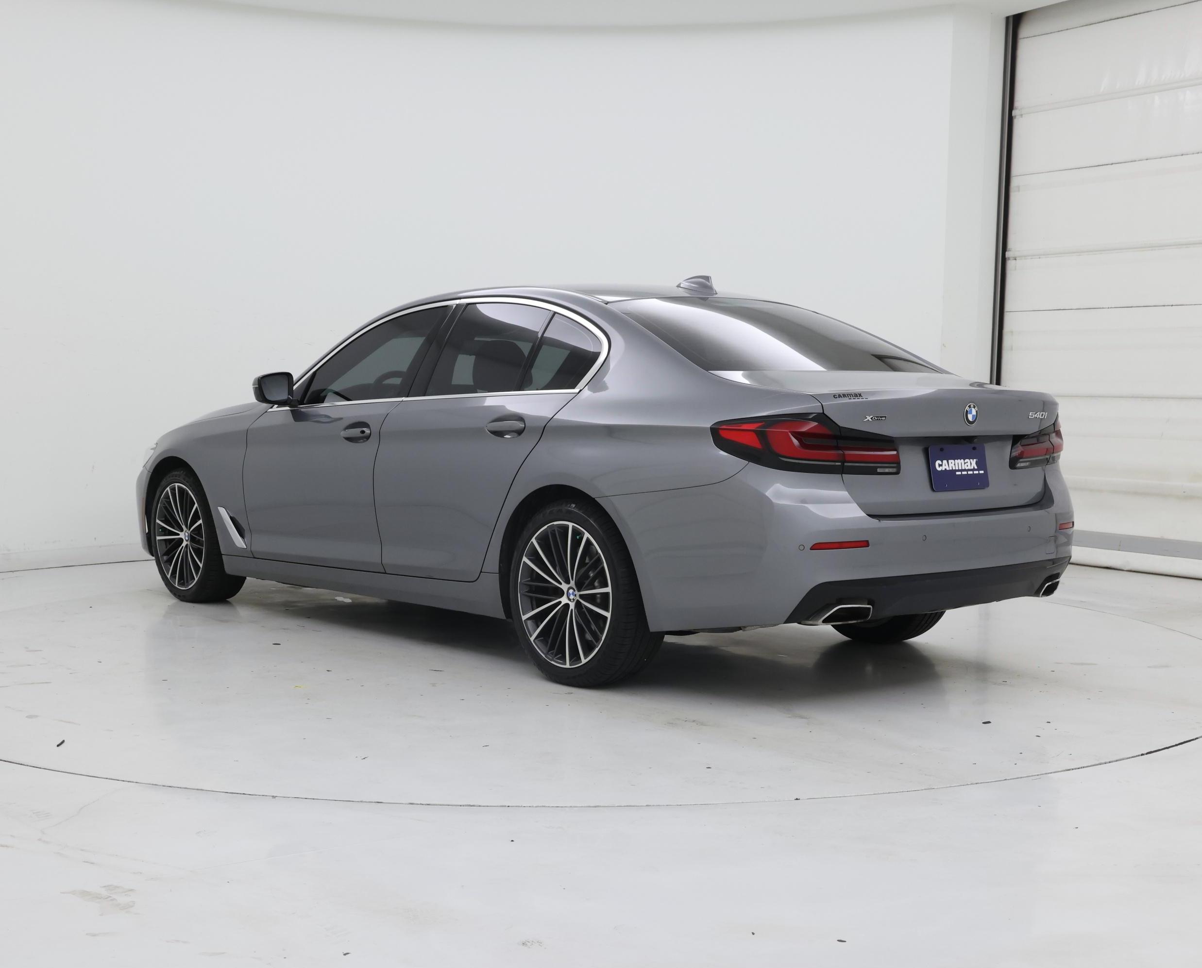 Thumbnail: 2023 BMW 5 Series - 2