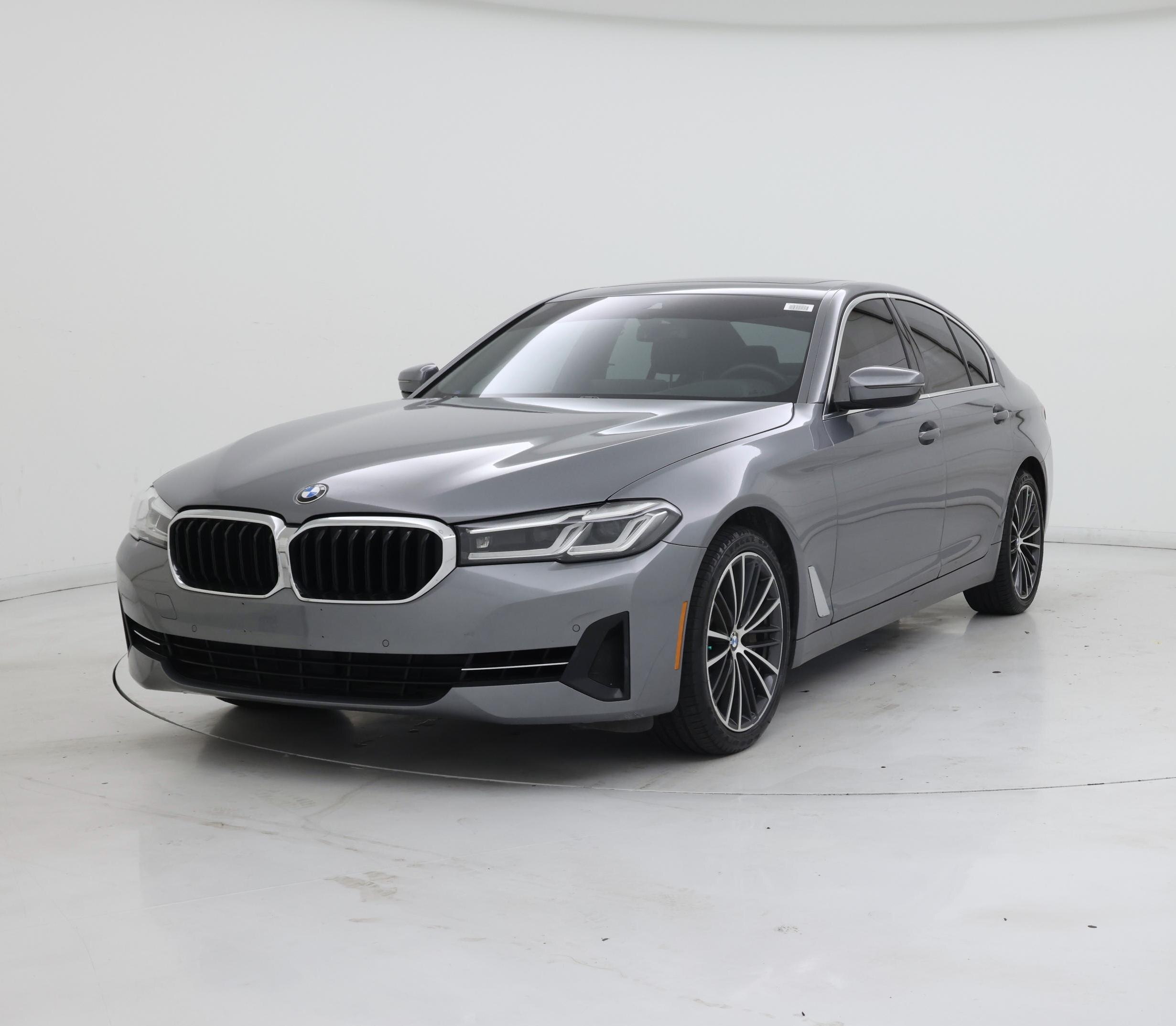 Thumbnail: 2023 BMW 5 Series - 4