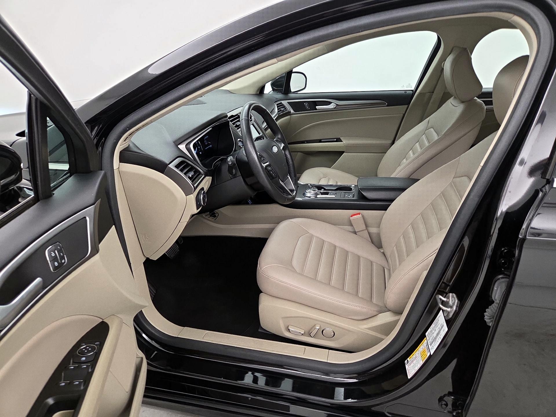 Thumbnail: 2020 Ford Fusion - 11