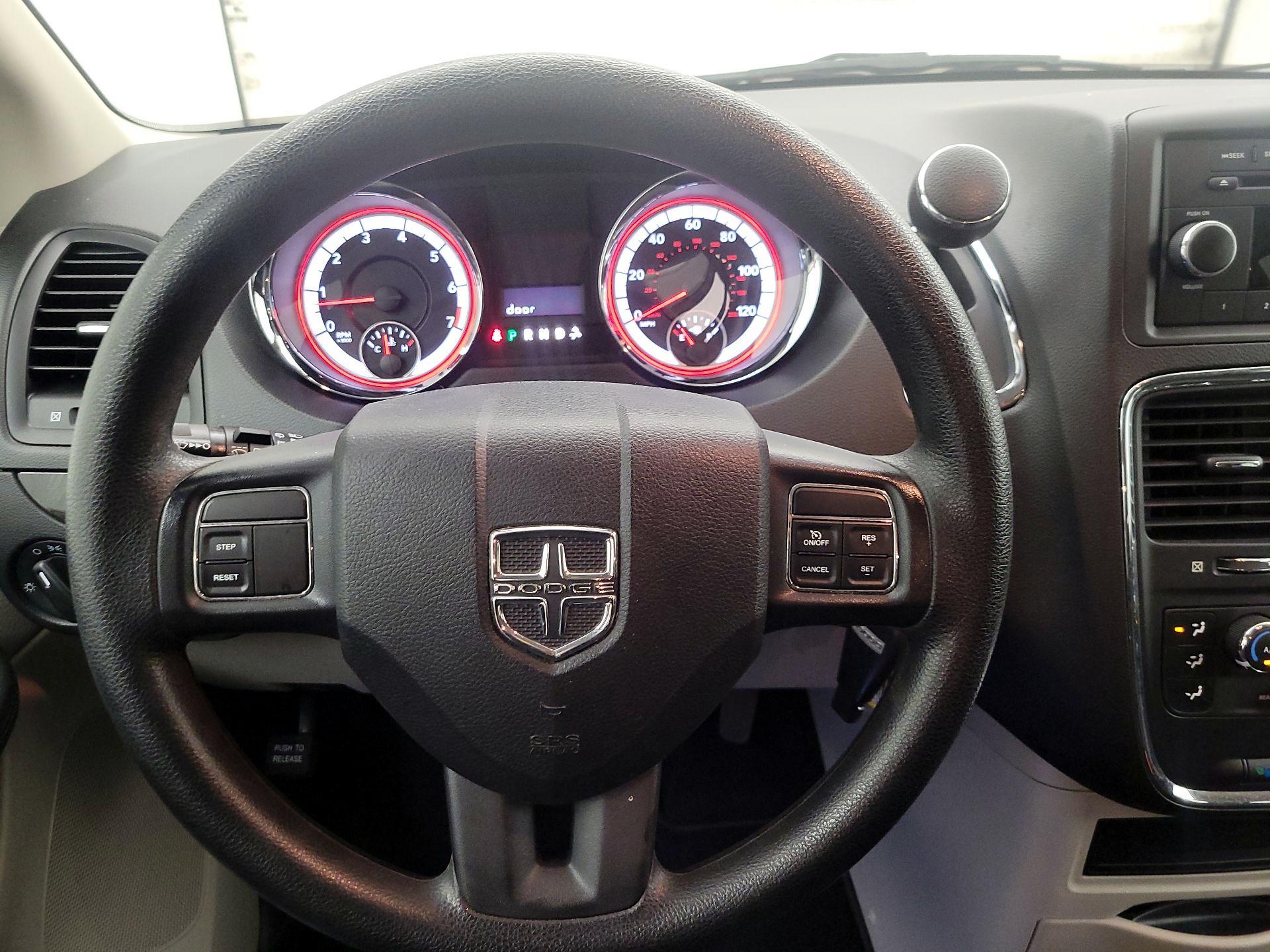Thumbnail: 2017 Dodge Grand Caravan - 10