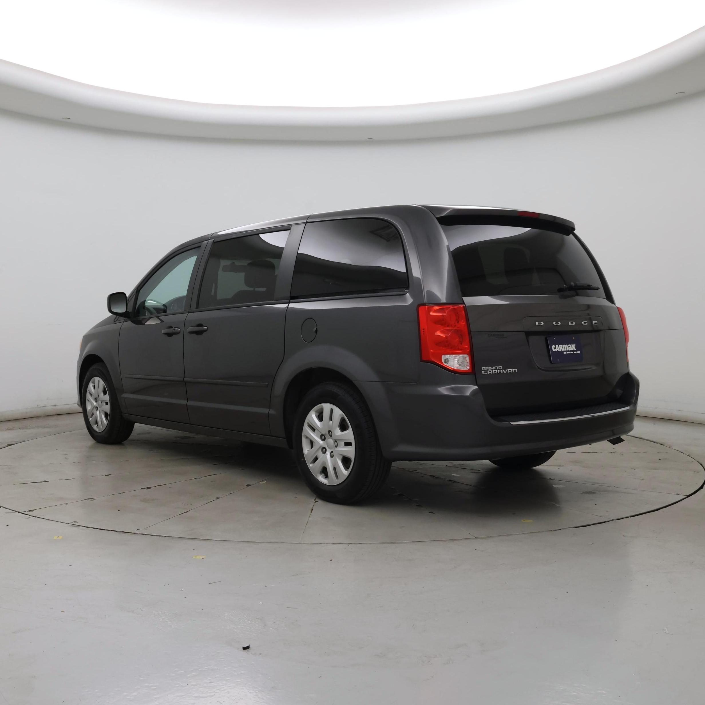 Thumbnail: 2017 Dodge Grand Caravan - 2