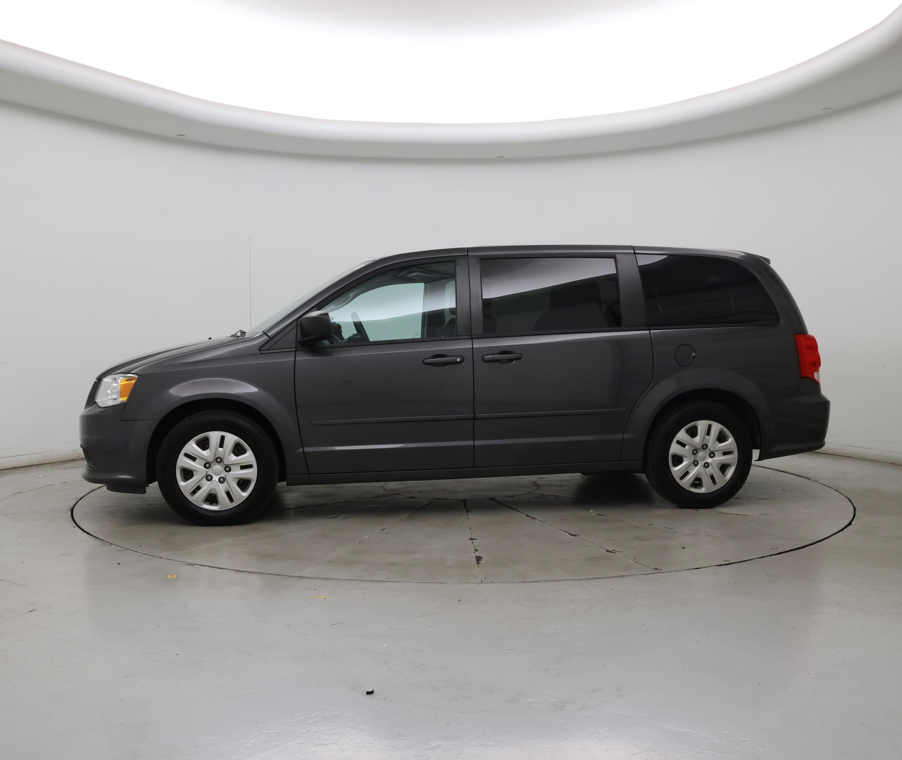 Thumbnail: 2017 Dodge Grand Caravan - 3