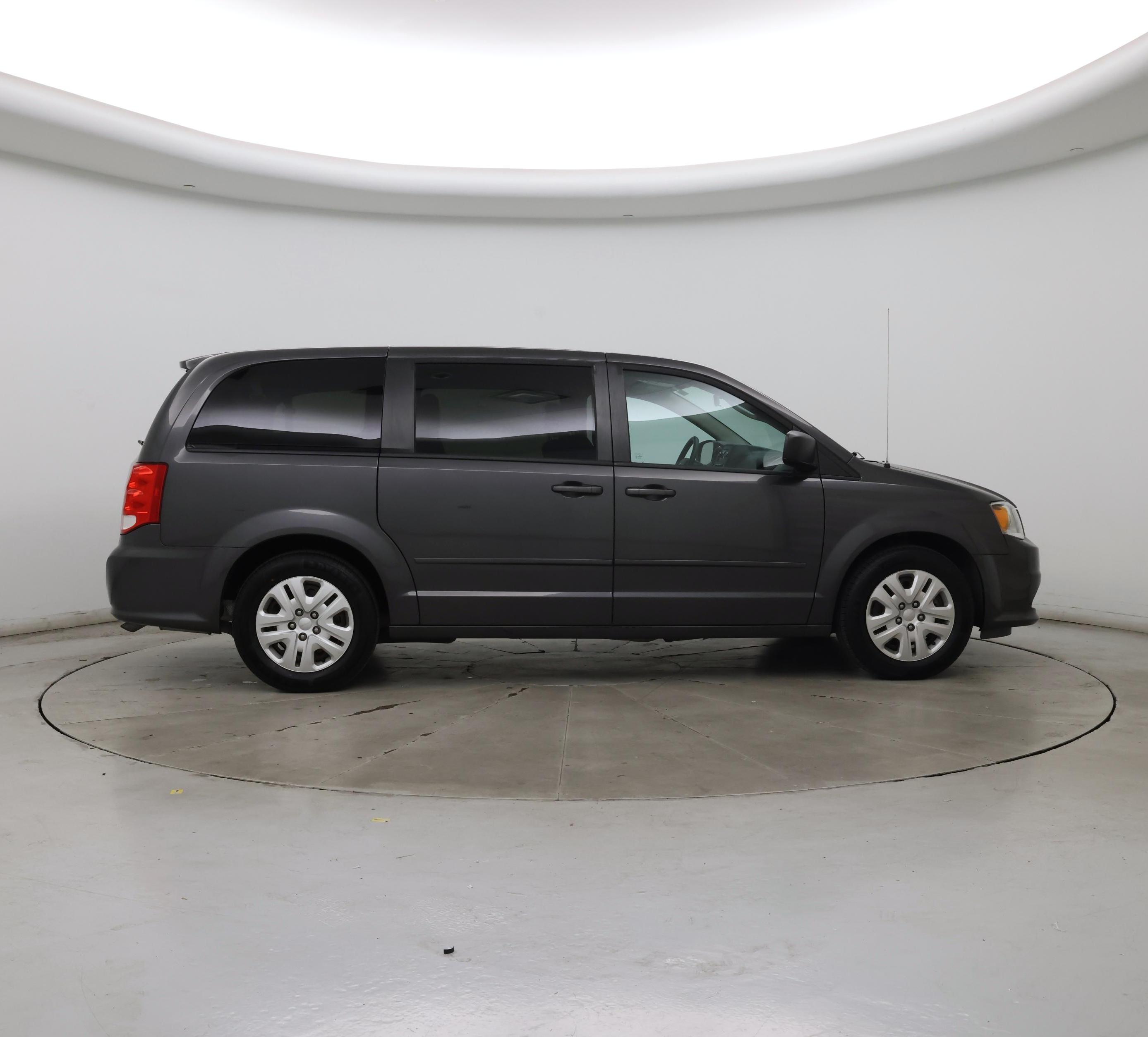 Thumbnail: 2017 Dodge Grand Caravan - 7