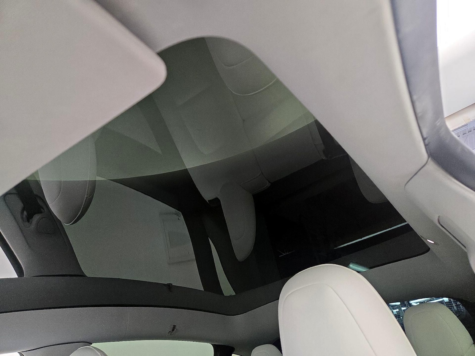 2020 Tesla Model Y Long Range - Photo 20