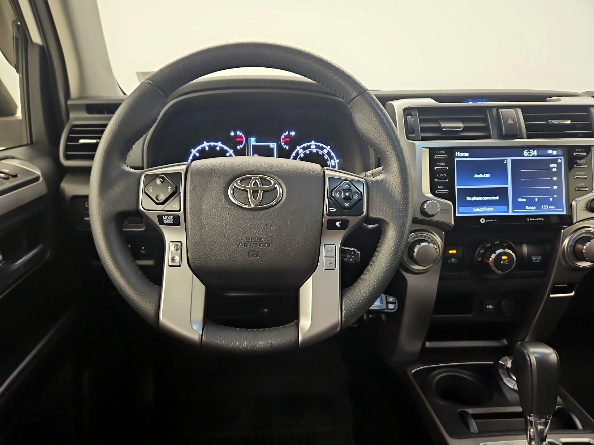 Thumbnail: 2022 Toyota 4Runner - 10
