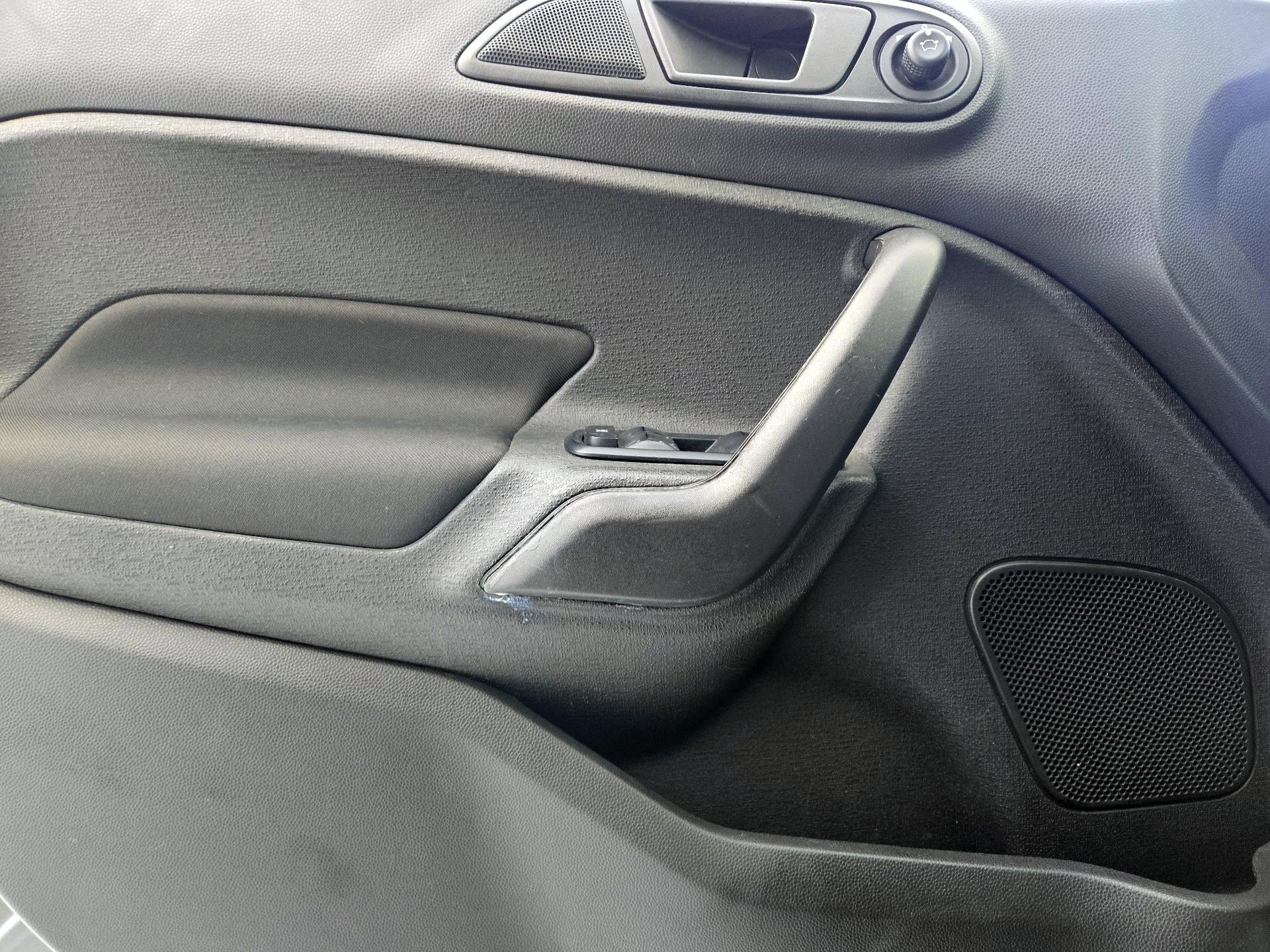 Thumbnail: 2019 Ford Fiesta - 12