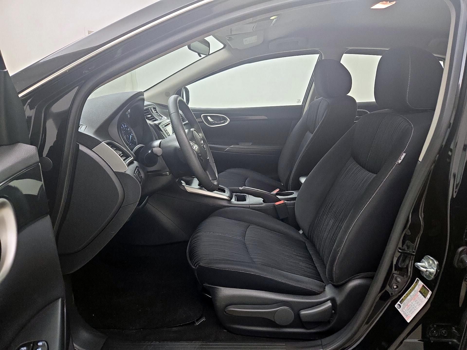 Thumbnail: 2018 Nissan Sentra - 11
