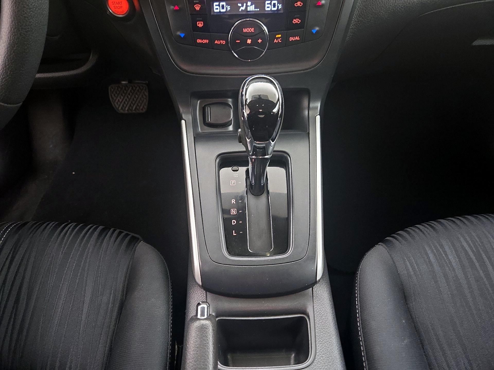 Thumbnail: 2018 Nissan Sentra - 17