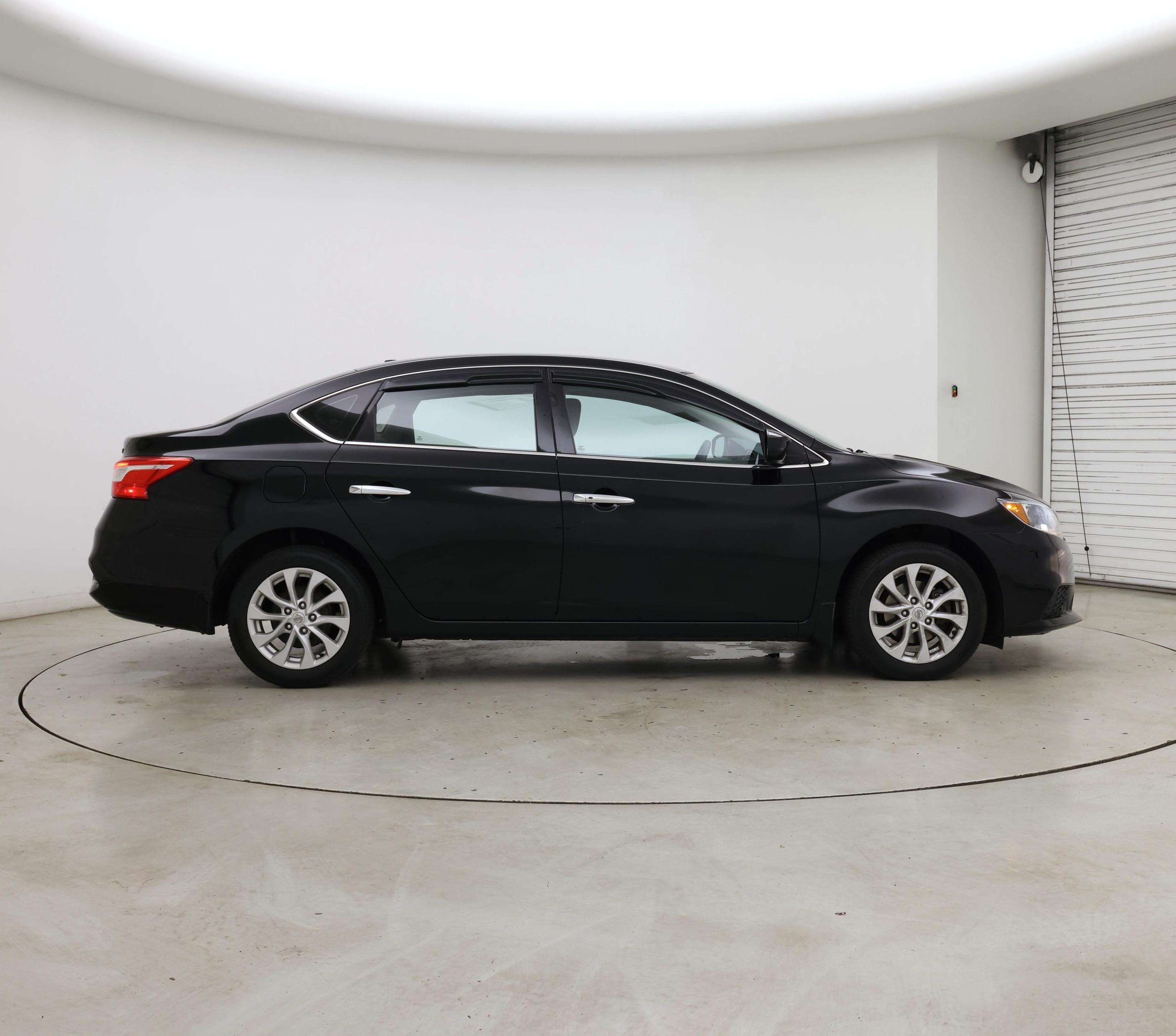 Thumbnail: 2018 Nissan Sentra - 7