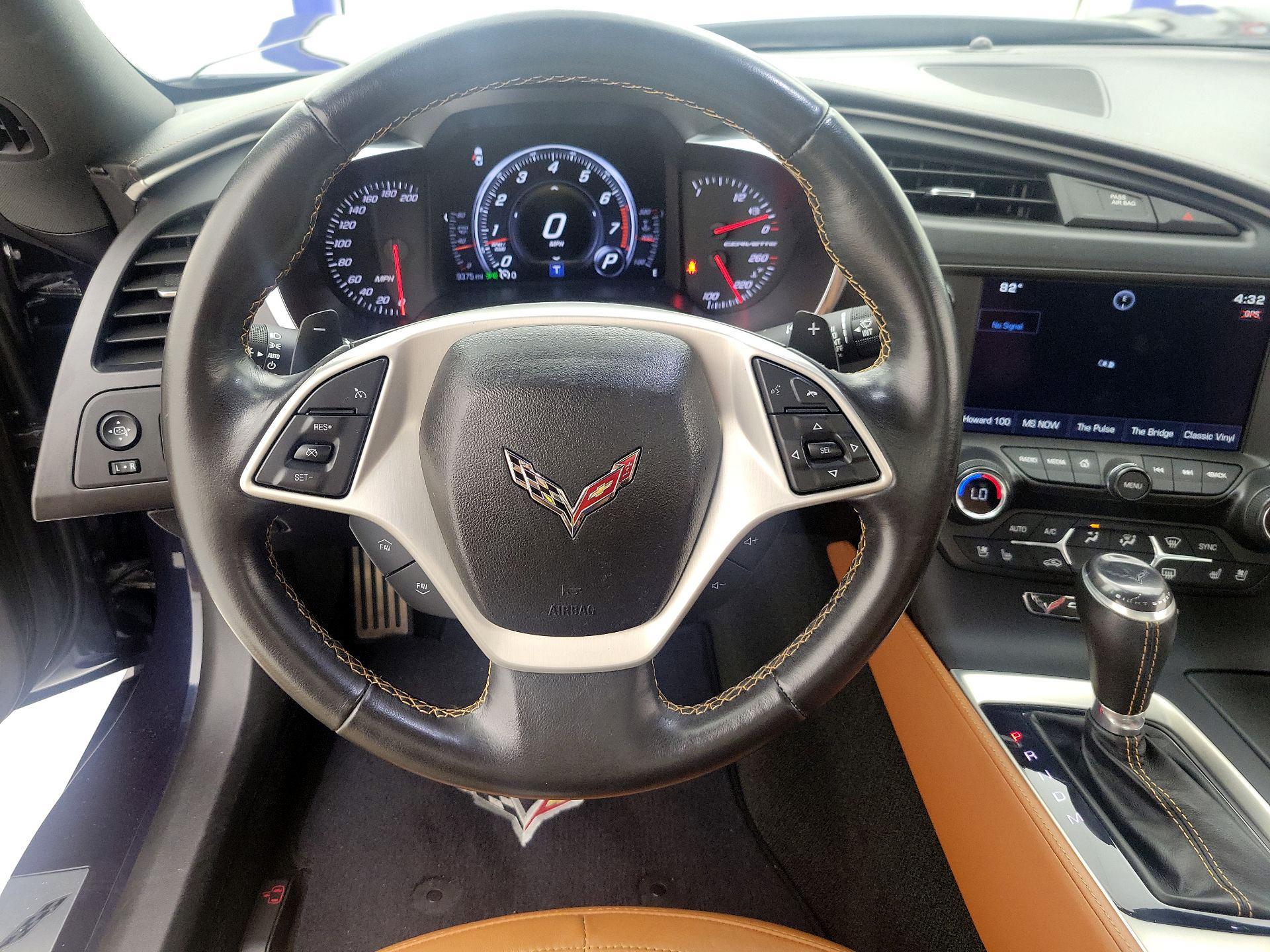 Thumbnail: 2015 Chevrolet Corvette - 10