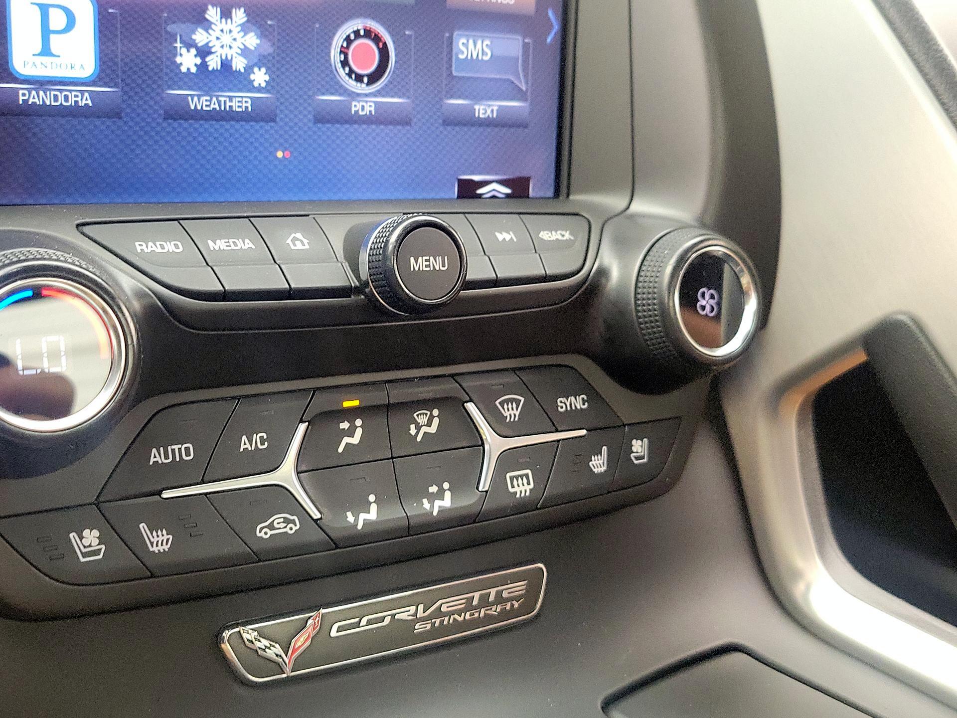 Thumbnail: 2015 Chevrolet Corvette - 17
