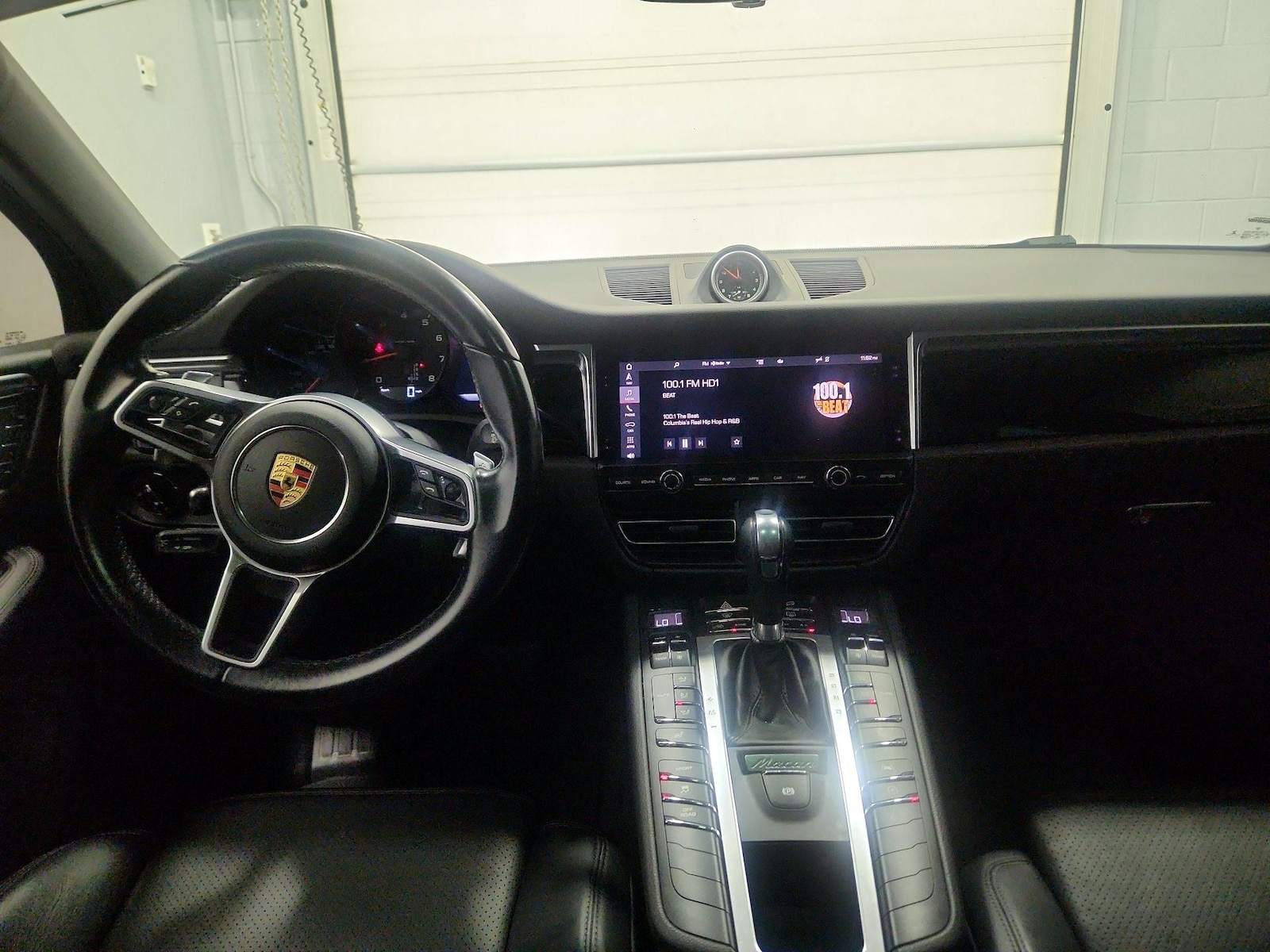 Photo 10