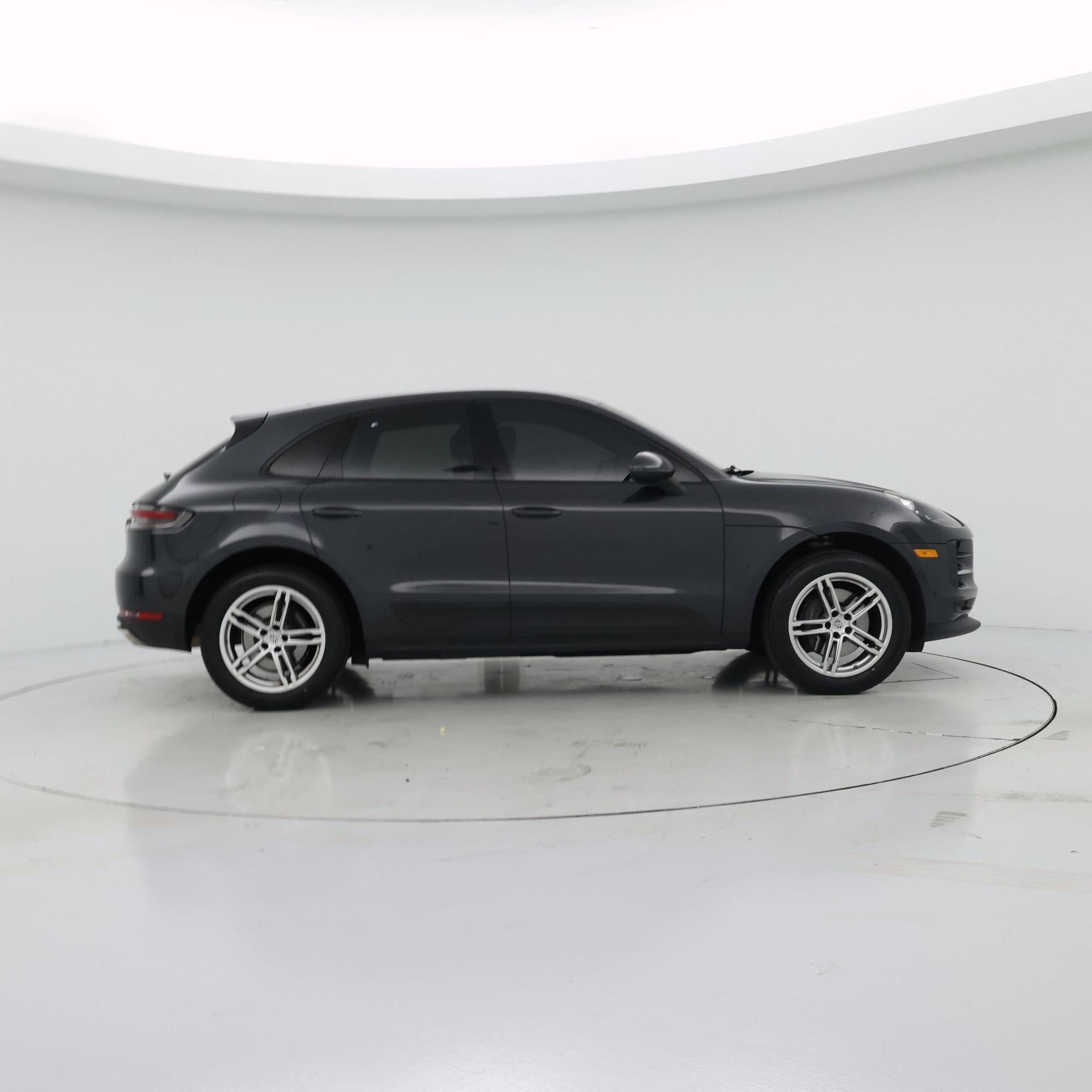 Thumbnail: 2021 Porsche Macan - 7