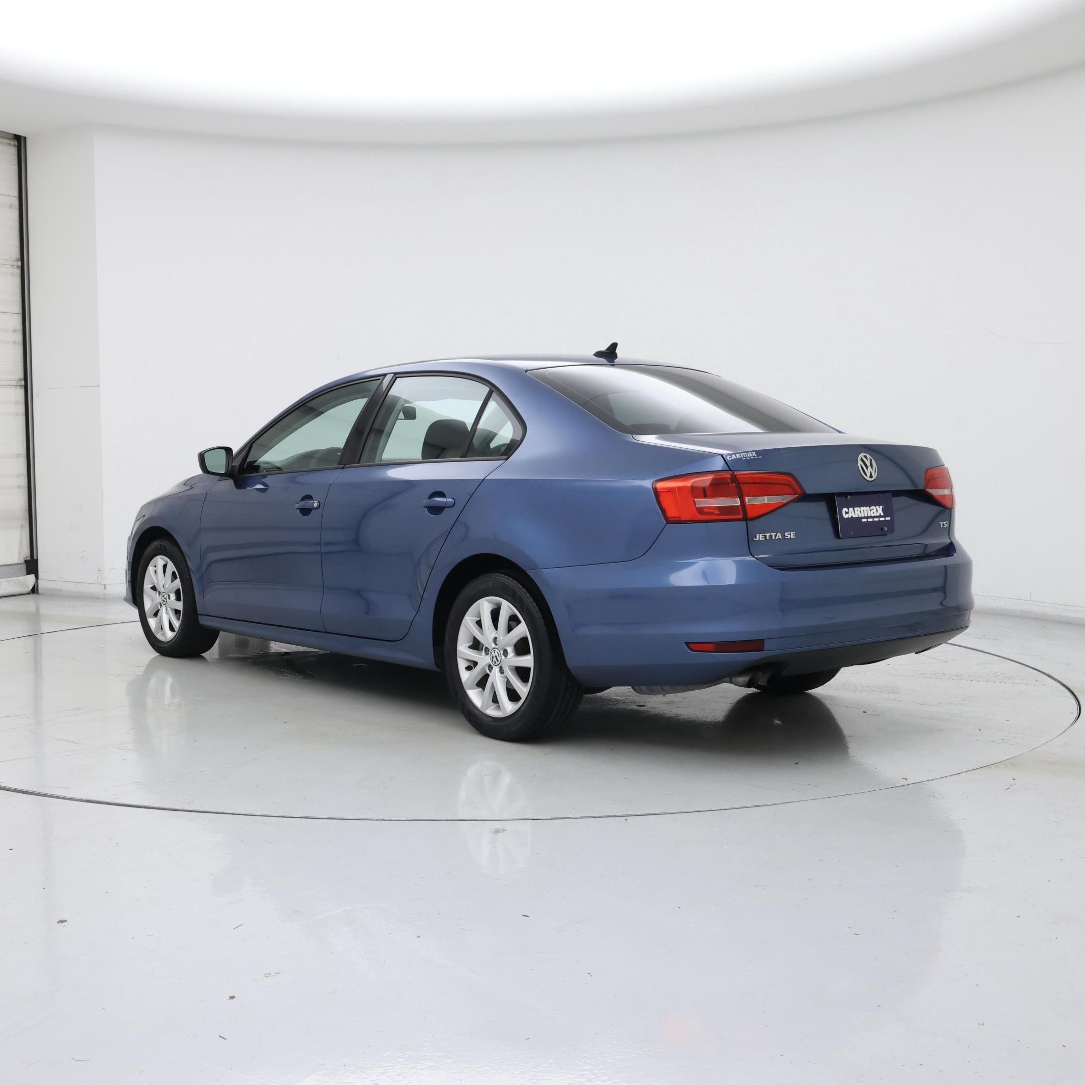 Thumbnail: 2015 Volkswagen Jetta - 2