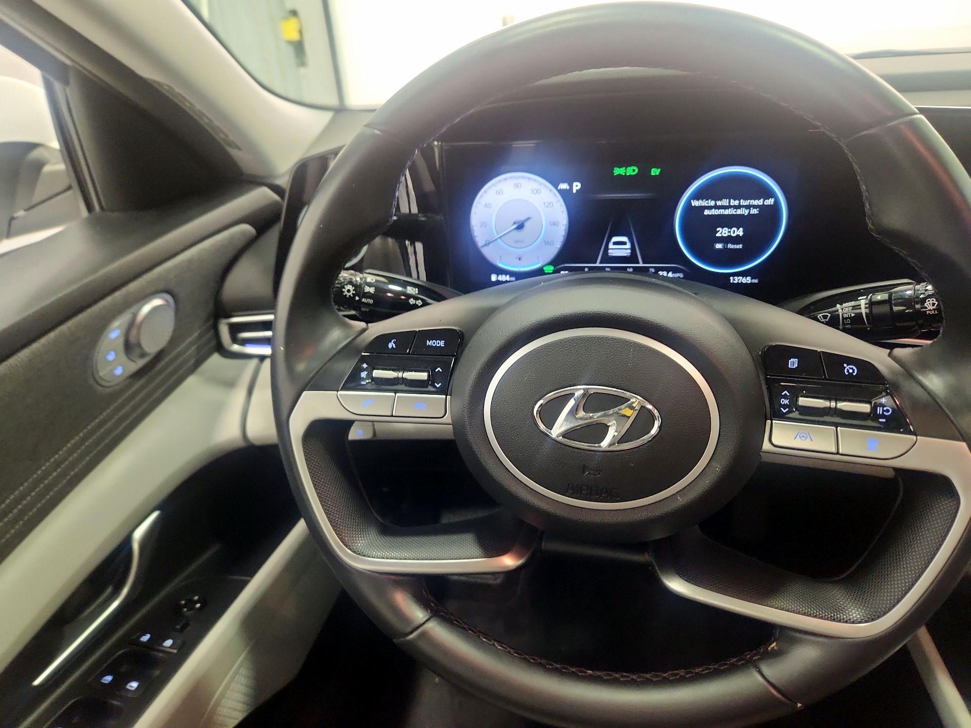 Thumbnail: 2023 Hyundai Elantra - 10