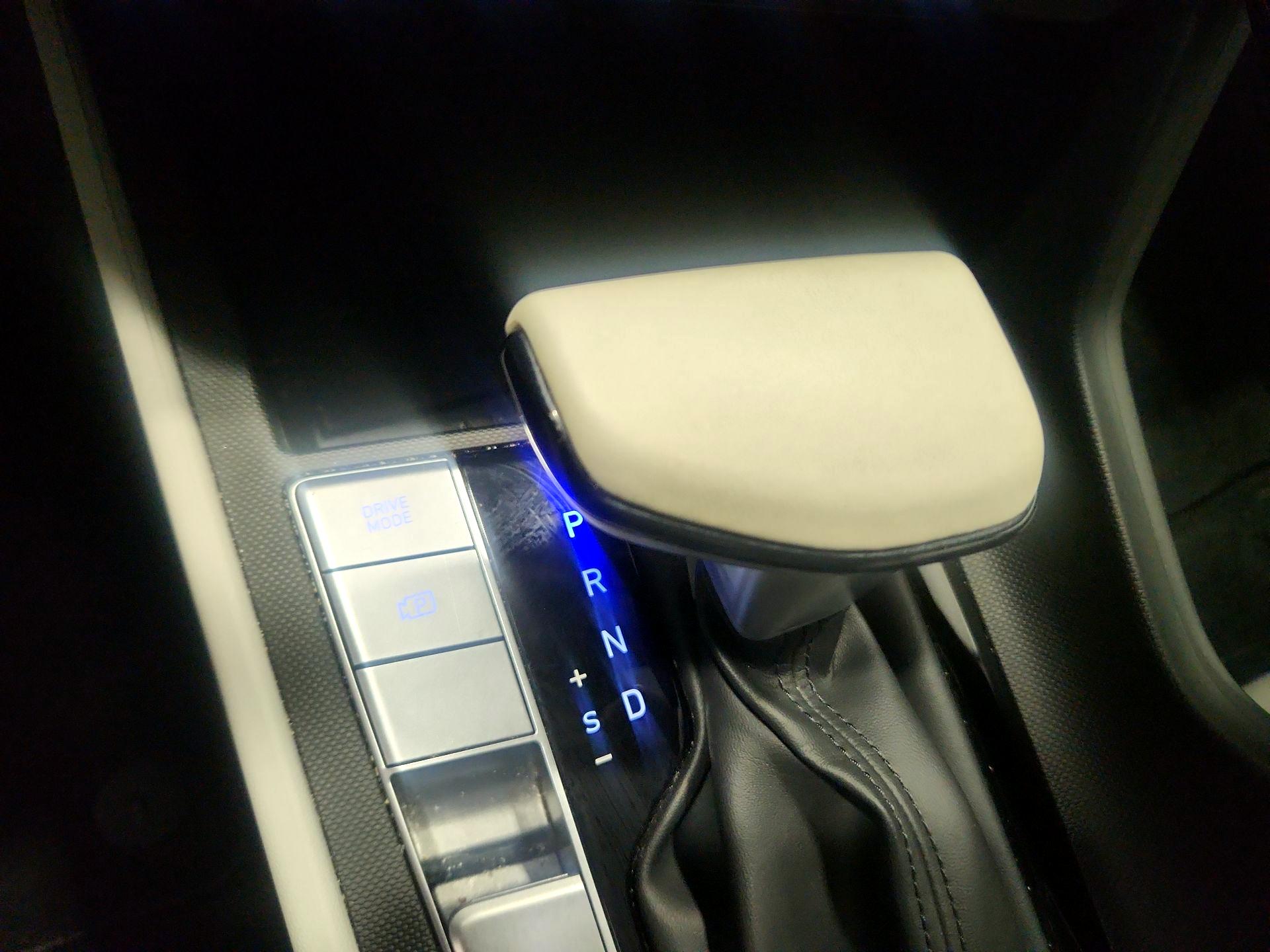 Thumbnail: 2023 Hyundai Elantra - 17