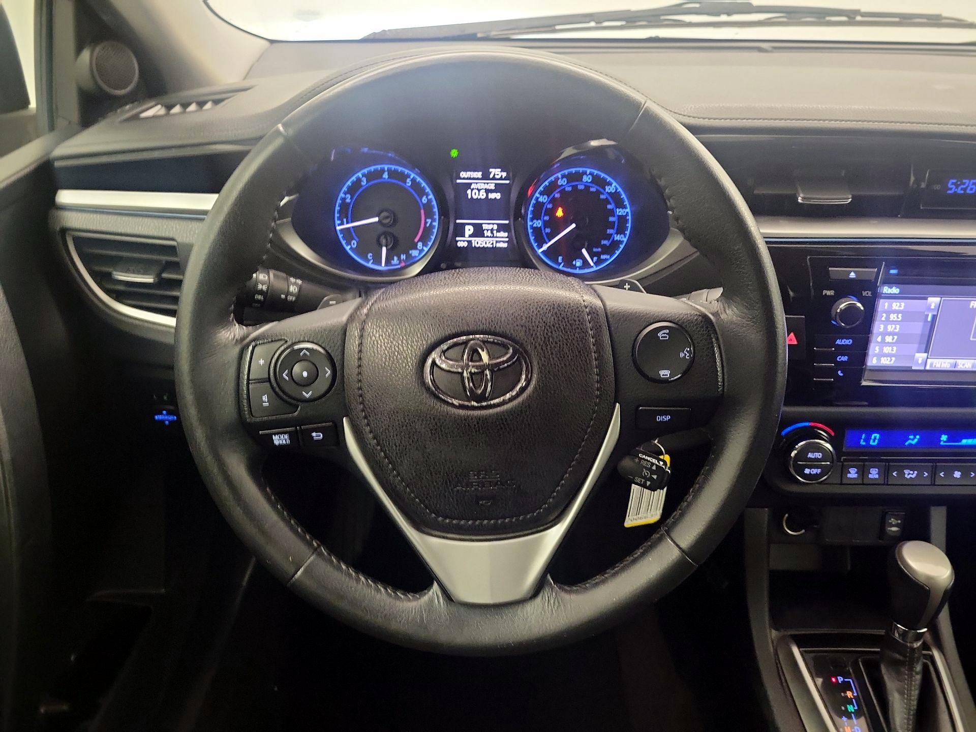 Thumbnail: 2015 Toyota Corolla - 10