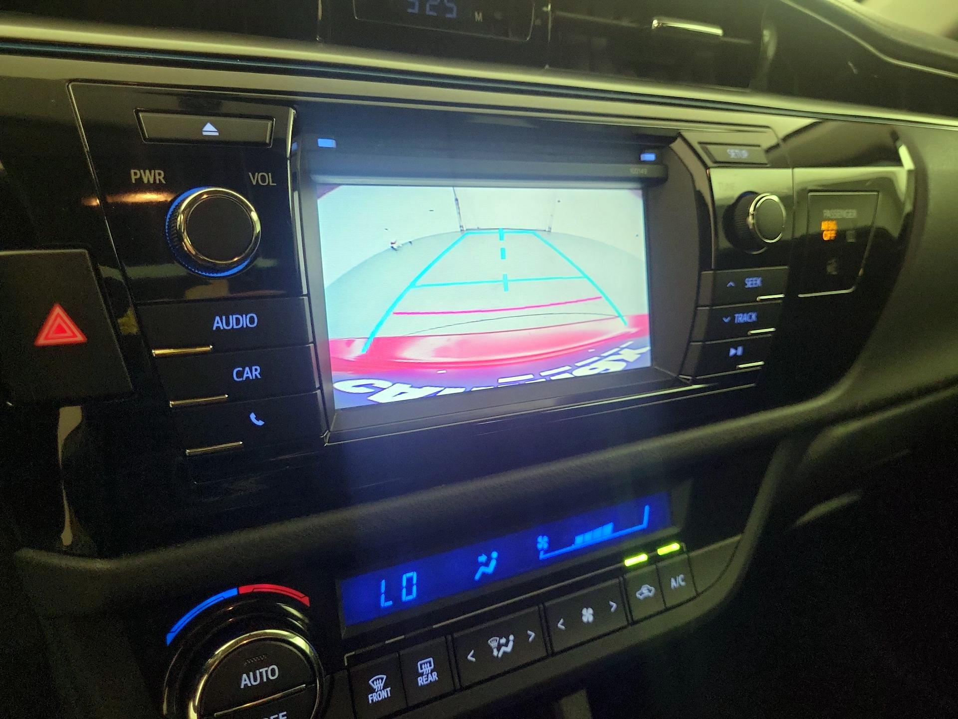 Thumbnail: 2015 Toyota Corolla - 14