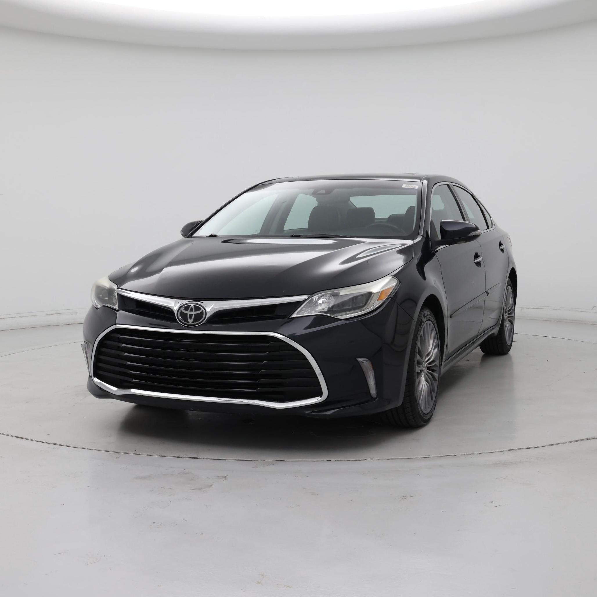 Thumbnail: 2017 Toyota Avalon - 4