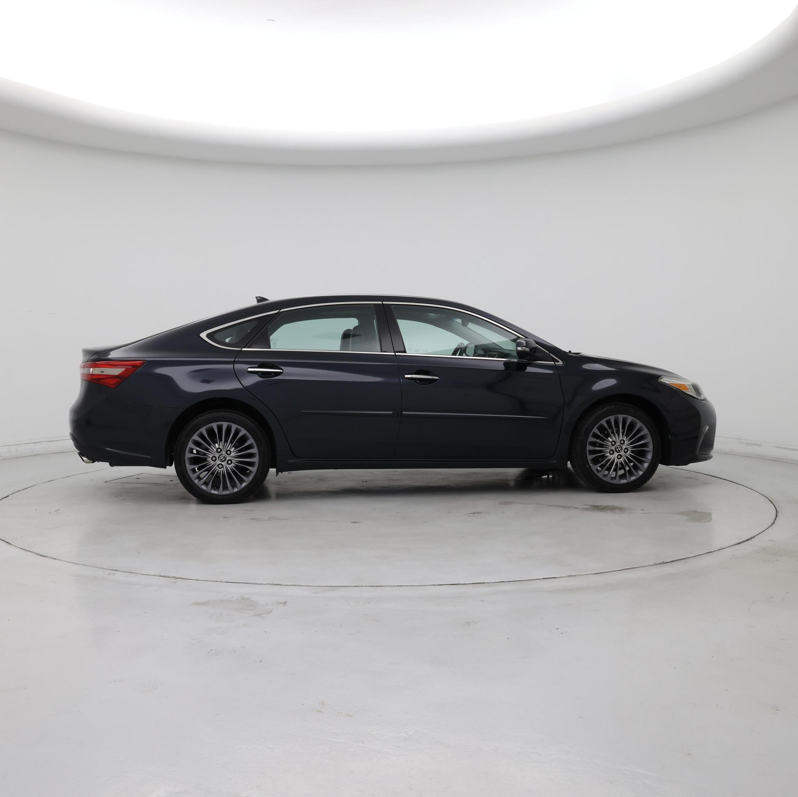 Thumbnail: 2017 Toyota Avalon - 7
